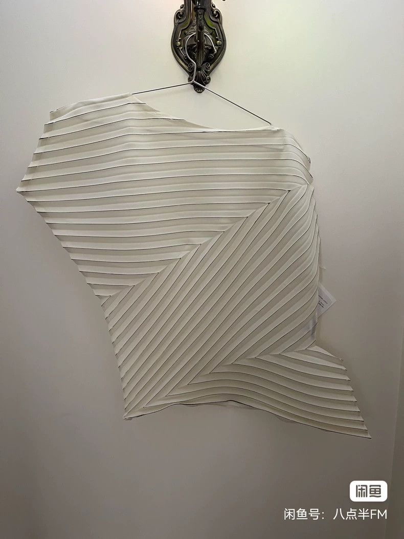 Issey Miyake issey miyake size:2 white top Size XXS / US 00 / IT 34 - 2 Thumbnail
