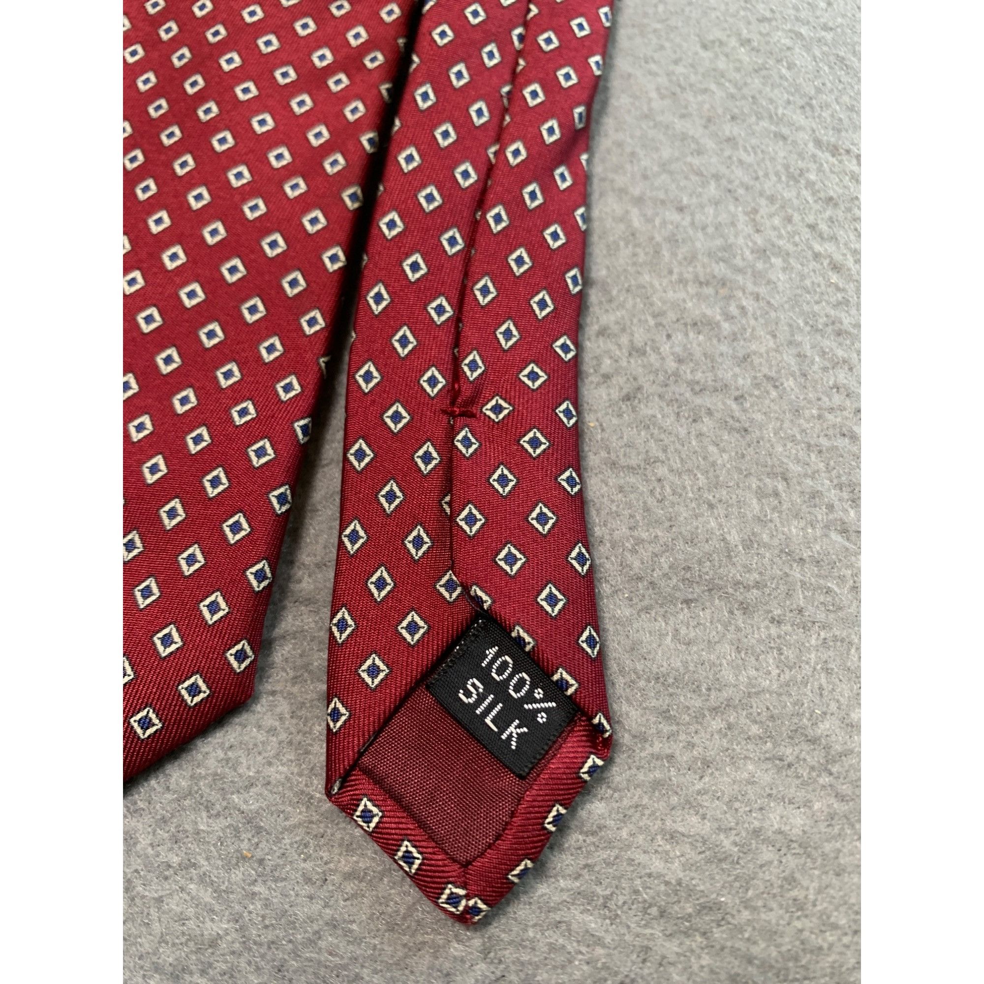 John Henry John Henry Mens Red Silk Tie Geometric Diamond Pattern Silk Size ONE SIZE - 4 Thumbnail