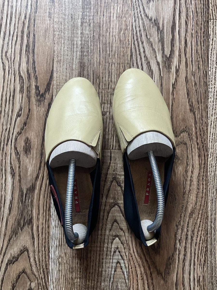 Prada 2000’s Vintage Prada Logo Leather Scrunch Ballet Flats Shoes Size US 7 / IT 37 - 5 Thumbnail