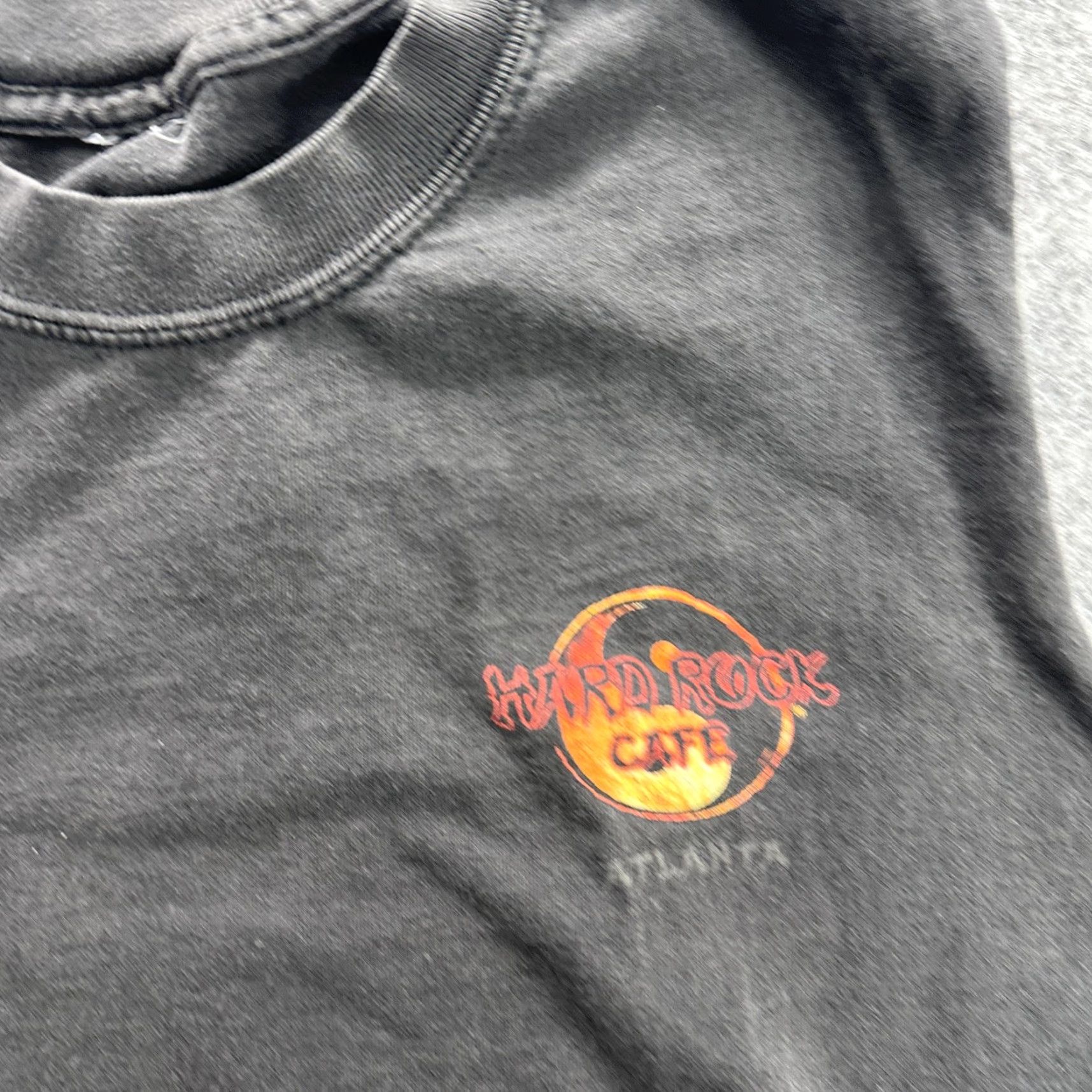 Hard Rock Cafe VINTAGE Hard Rock Cafe Shirt Mens L Black Sleeveless Dragon Graphic Atlanta 90s Mens Size US L / EU 52-54 / 3 - 6 Thumbnail
