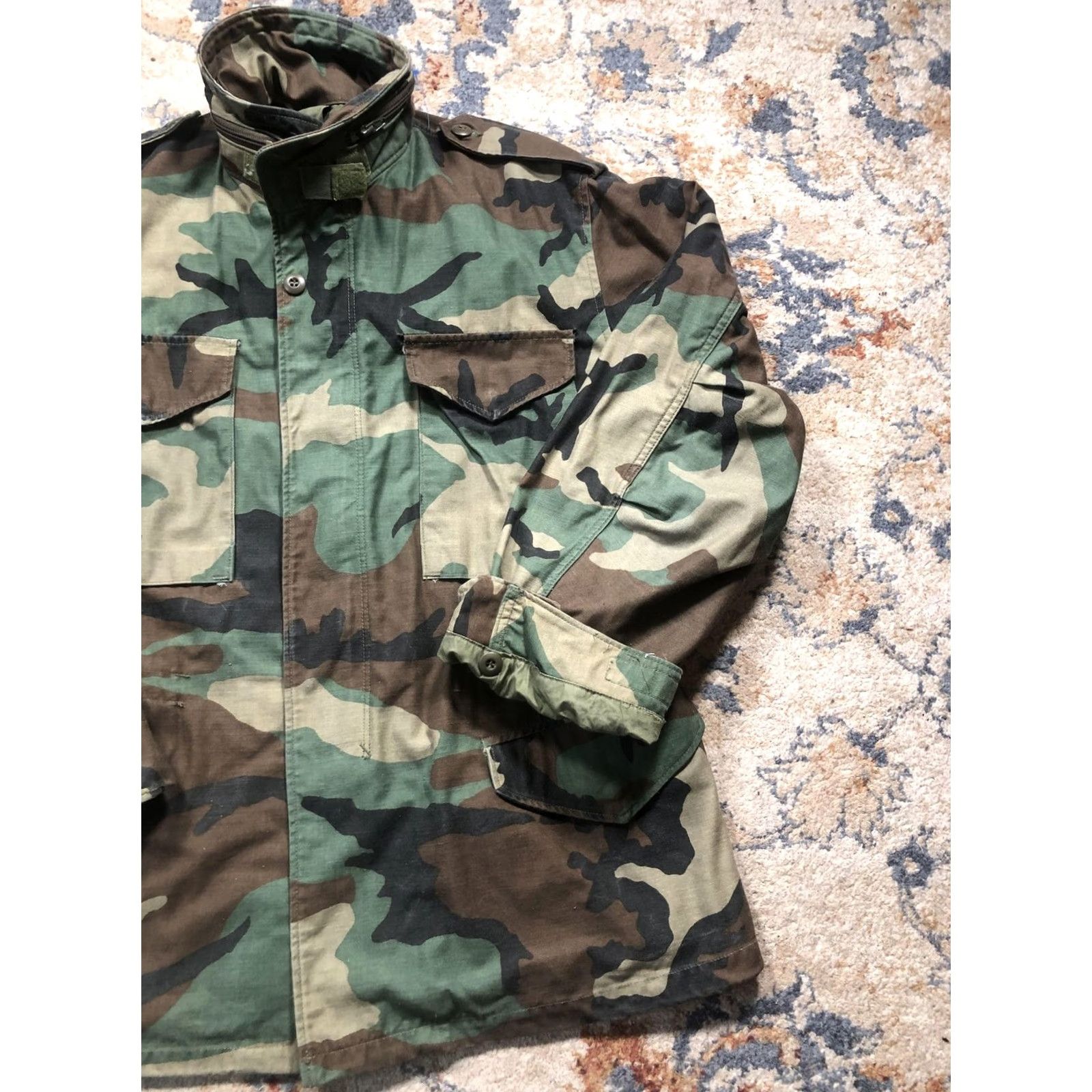 Vintage VINTAGE US Army M65 Field Jacket Mens Medium Woodland Camo Cold Weather 80s Size US M / EU 48-50 / 2 - 4 Thumbnail