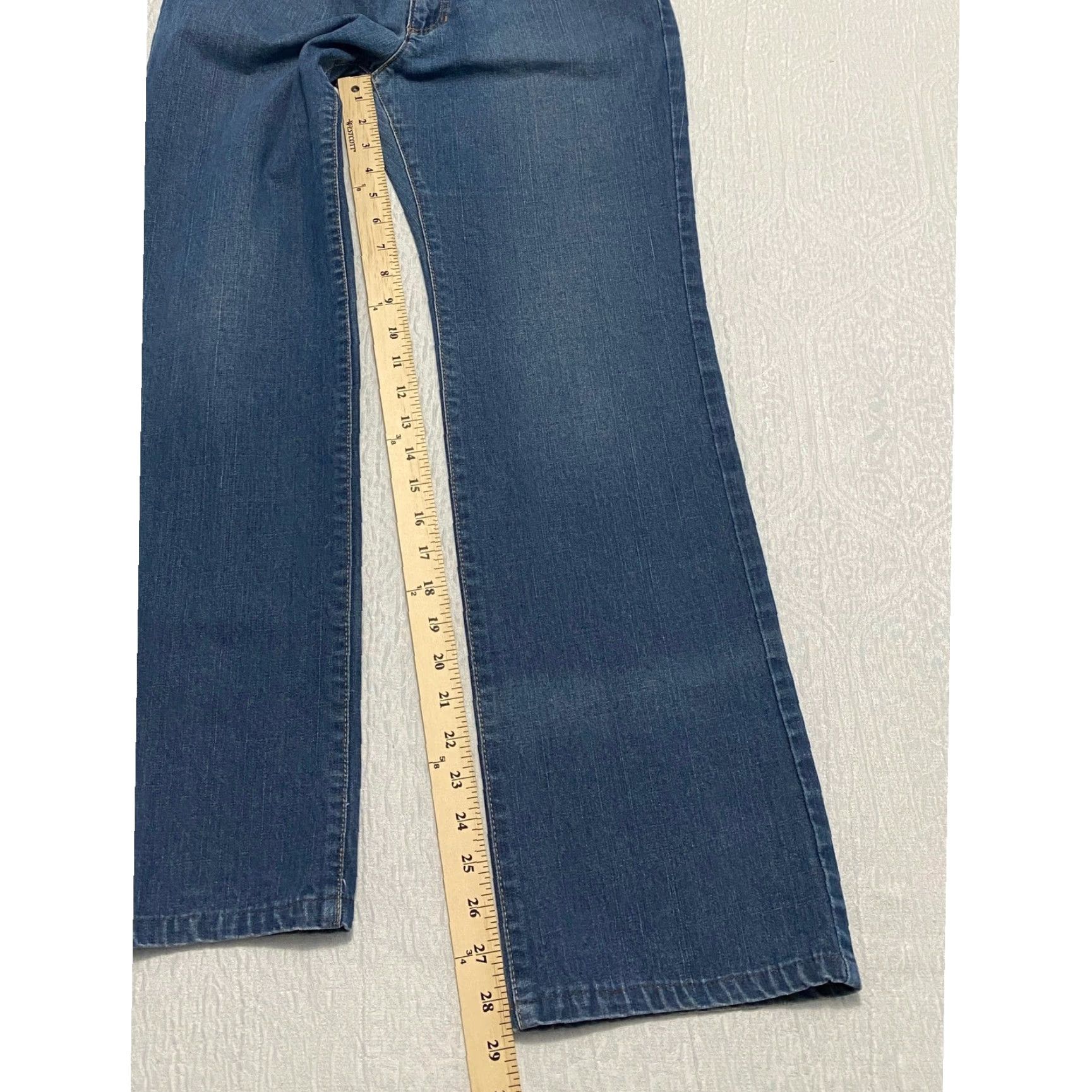 Gap VINTAGE Gap Jeans Straight Women Size 10 Blue 100% Cotton Denim Mid Rise 5-Pocket Design Button Zip Regular fit Adult Womens Jeans Size 32" / US 10 / IT 46 - 7 Thumbnail