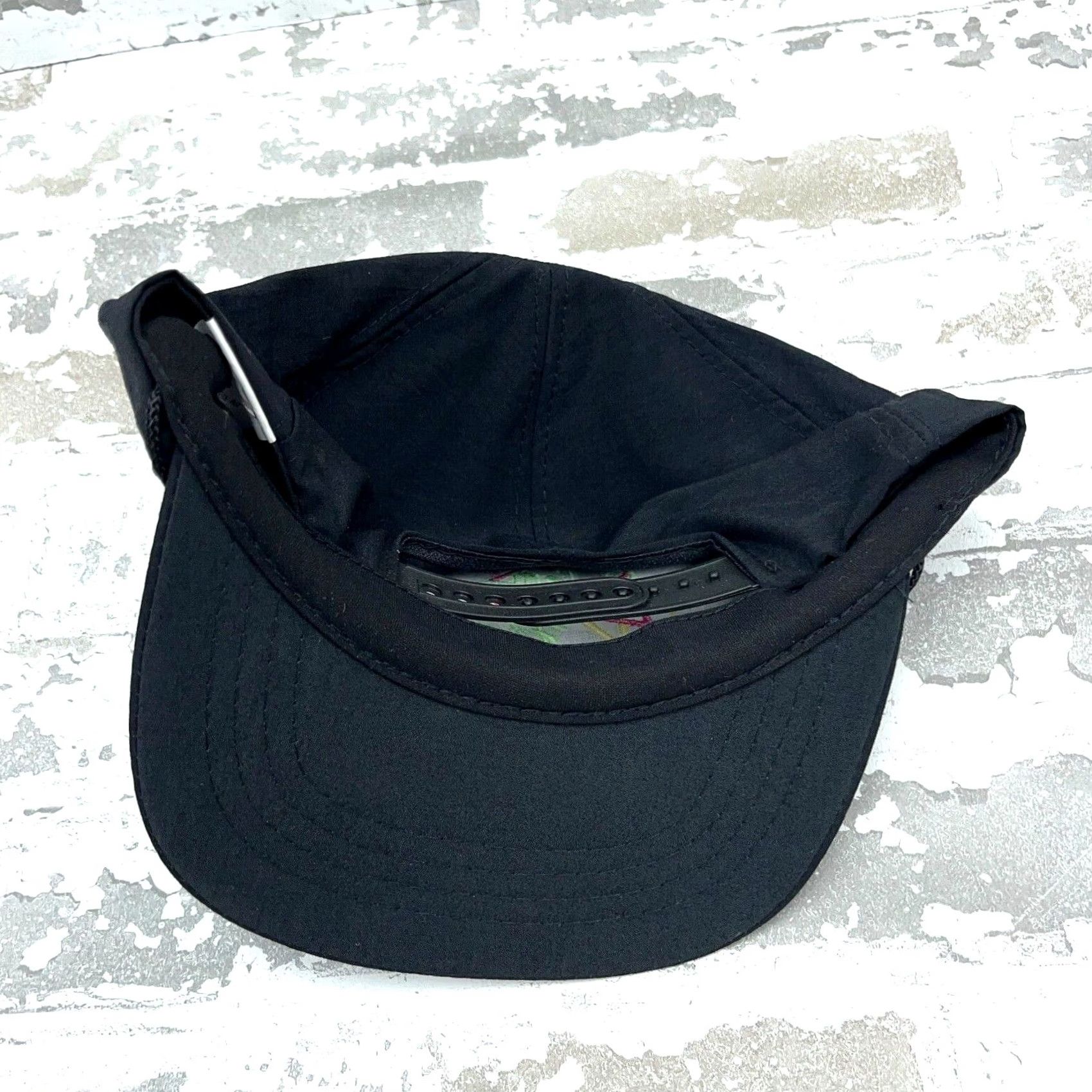 Vintage VINTAGE Sportsman Hat Cap Snapback Cigarette 90s Y2K Tobacco Promo Neon Lights Black Nylon Jersey Baseball Casual Workwear Mens Size ONE SIZE - 5 Thumbnail