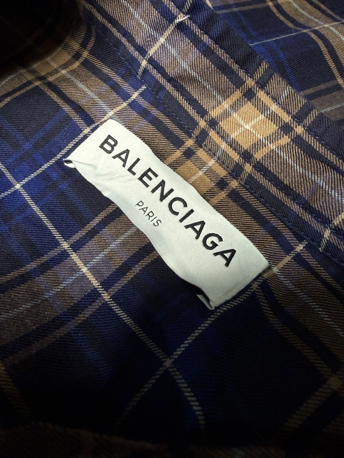 Balenciaga Balenciaga By Demna Gvasalia Back Logo Plaid Buttondown Size XS / US 0-2 / IT 36-38 - 8 Thumbnail