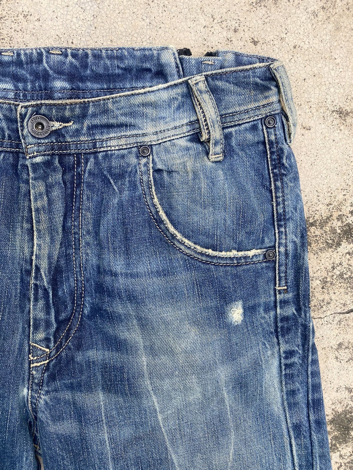 Designer × Diesel Diesel Distressed Claw Mark Faded Denim Jeans Size US 30 / EU 46 - 3 Thumbnail