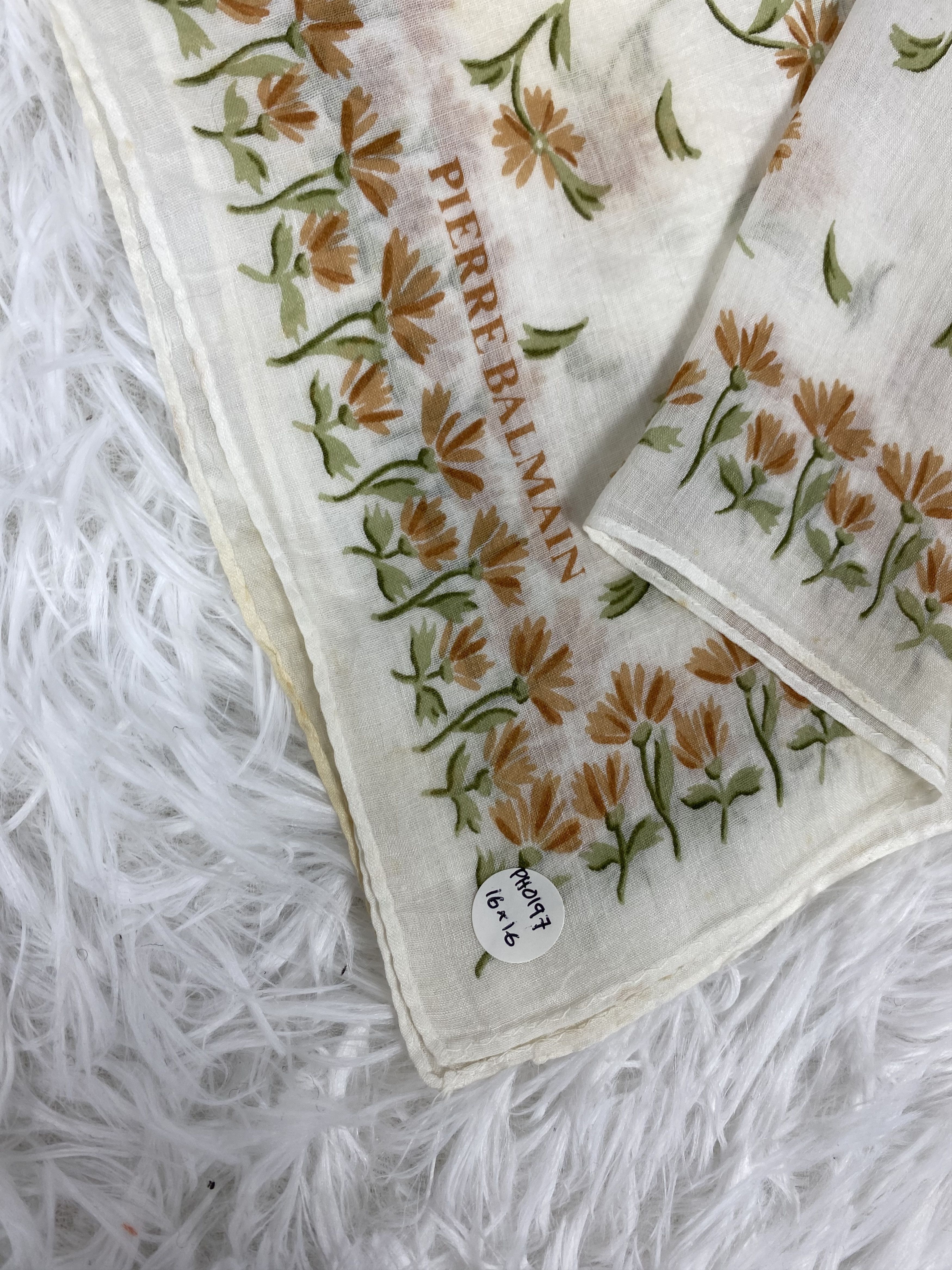 Pierre Balmain × Vintage Vintage Pierre Balmain Handkerchief Neckerchief PH0197 Size ONE SIZE - 2 Thumbnail