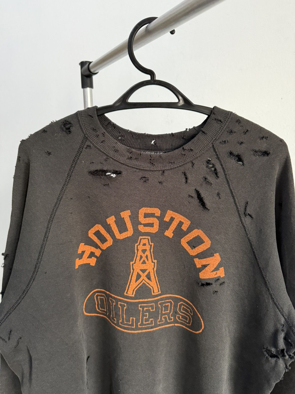 Vintage Vintage Houston oilers Heavy distressed sweatshirt Size US M / EU 48-50 / 2 - 2 Thumbnail