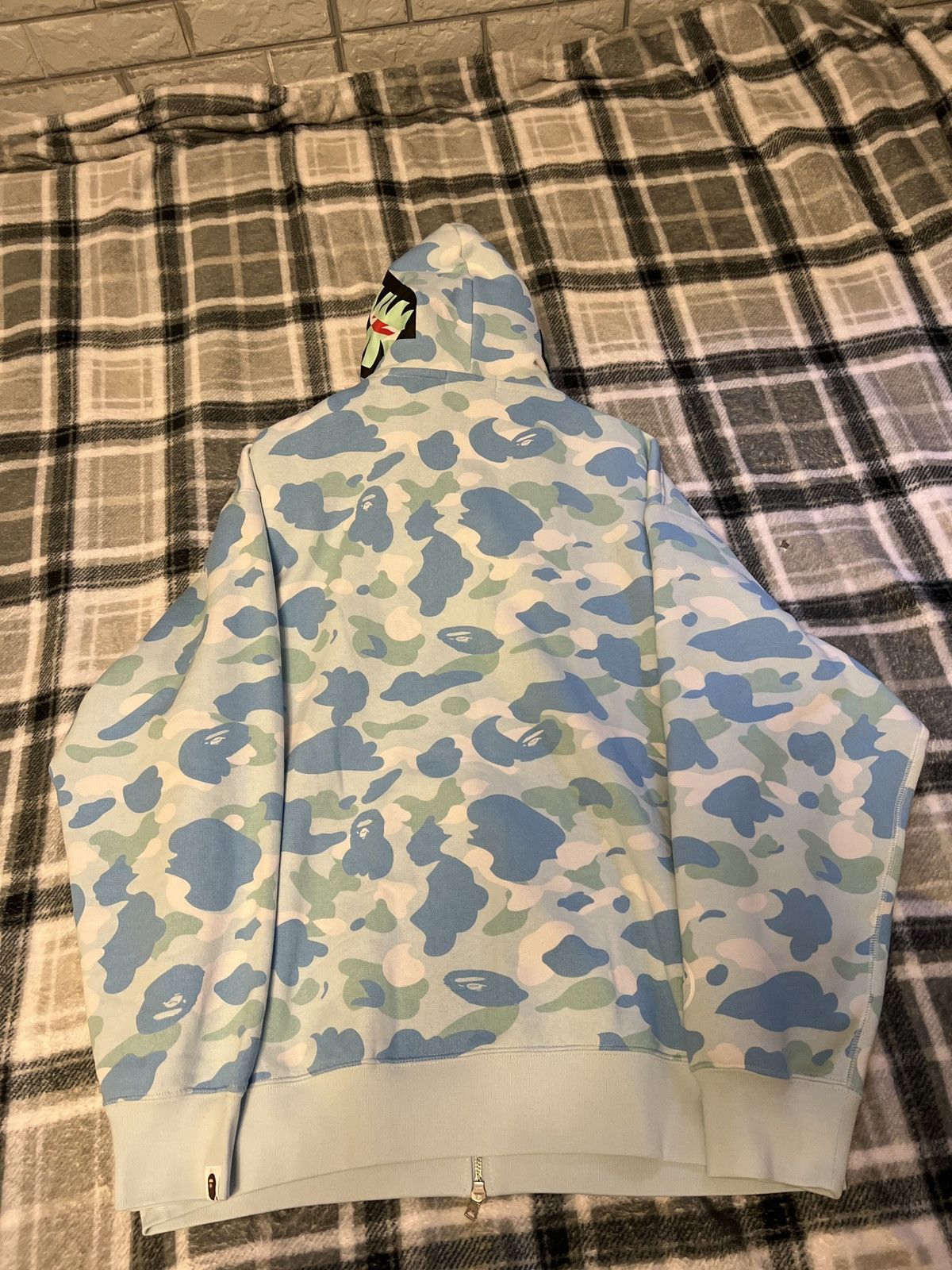 Bape SUPER RARE BAPE X STRAY KIDS LIGHT BLUE SHARK FULL ZIP Size US XL / EU 56 / 4 - 5 Thumbnail