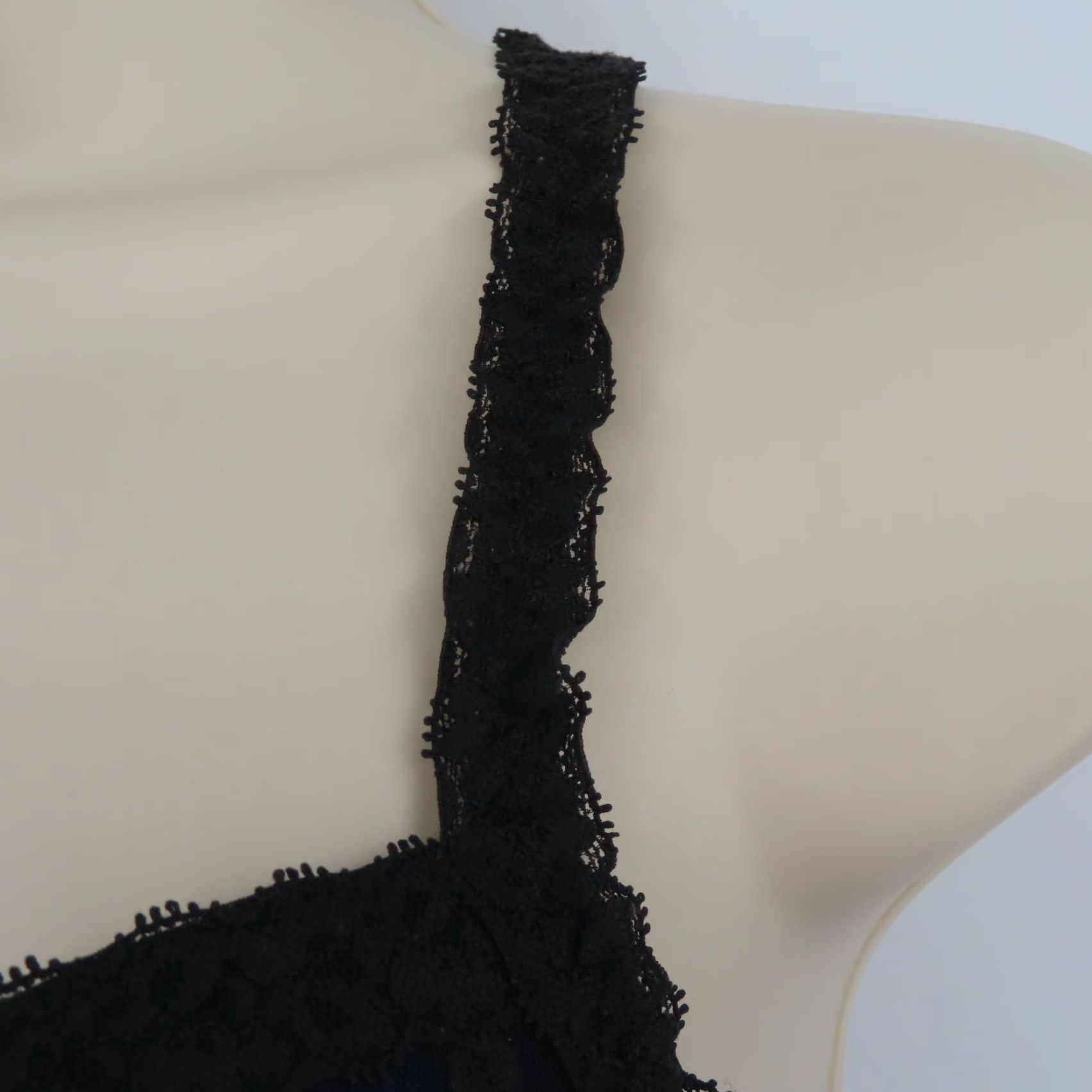 Victoria's Secret PINK Victoria's Secret Bra Demi Underwired Lace Wing 34C Black Polka Dot Dotted Wired Adjustable Straps 34 Cup C Women) Size ONE SIZE - 5 Thumbnail