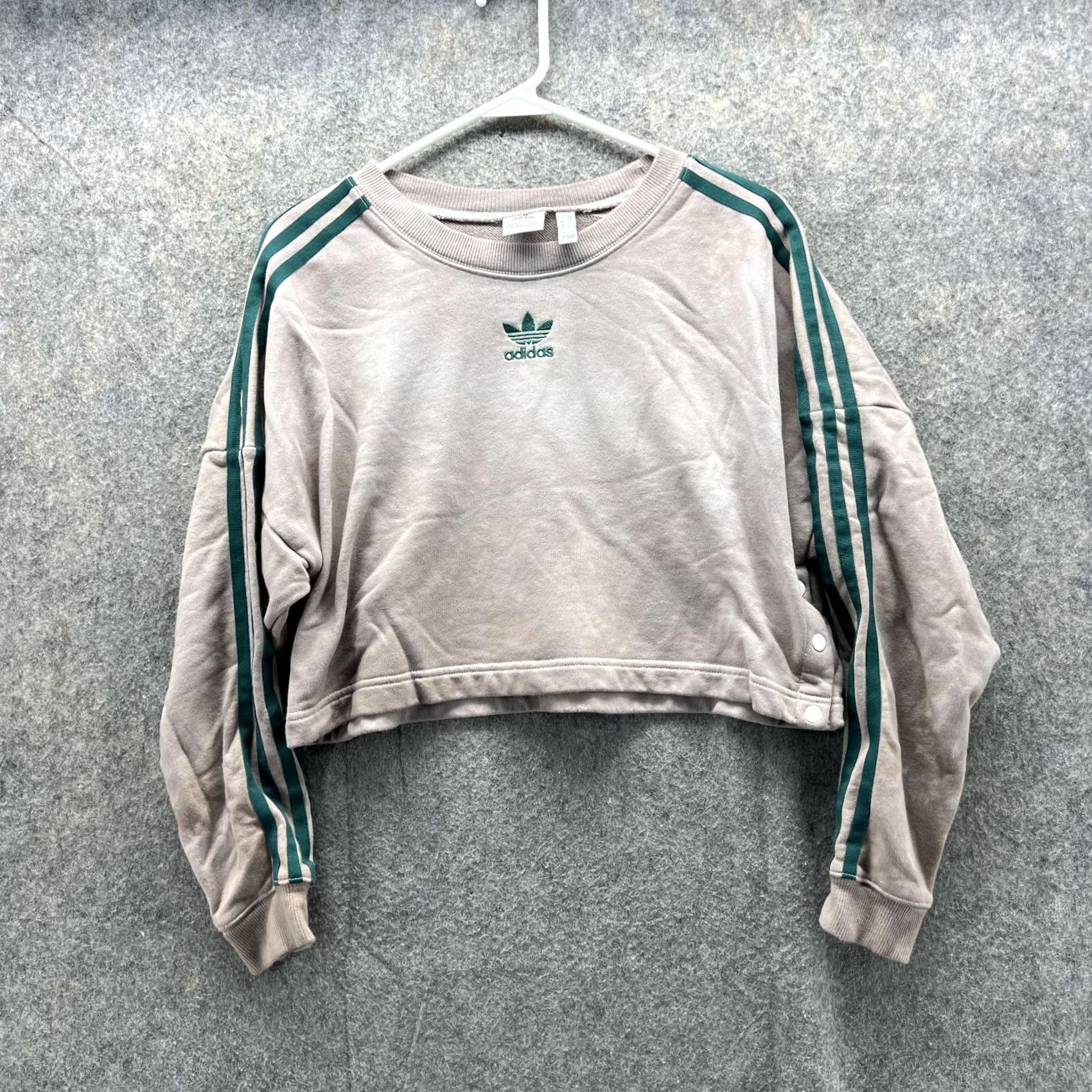 Adidas VINTAGE Adidas Sweater Women Small Trefoil Green Crewneck Sweatshirt Pullover Cropped Size S / US 4 / IT 40 - 2 Thumbnail