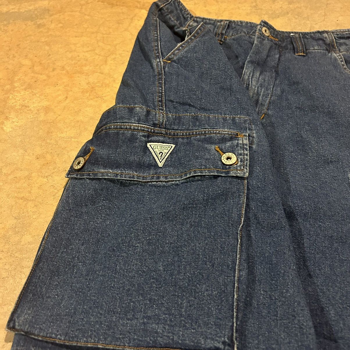 Guess × Vintage Crazy Vintage 90s Guess Jeans Baggy Cargo Pocket Jorts JNCO Size US 30 / EU 46 - 4 Thumbnail