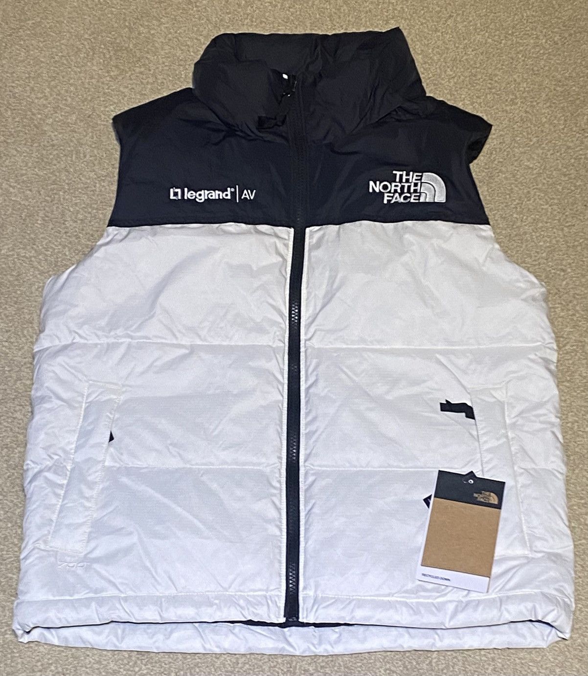 The North Face The North Face White Gilet Jacket Size US S / EU 44-46 / 1 - 1 Thumbnail