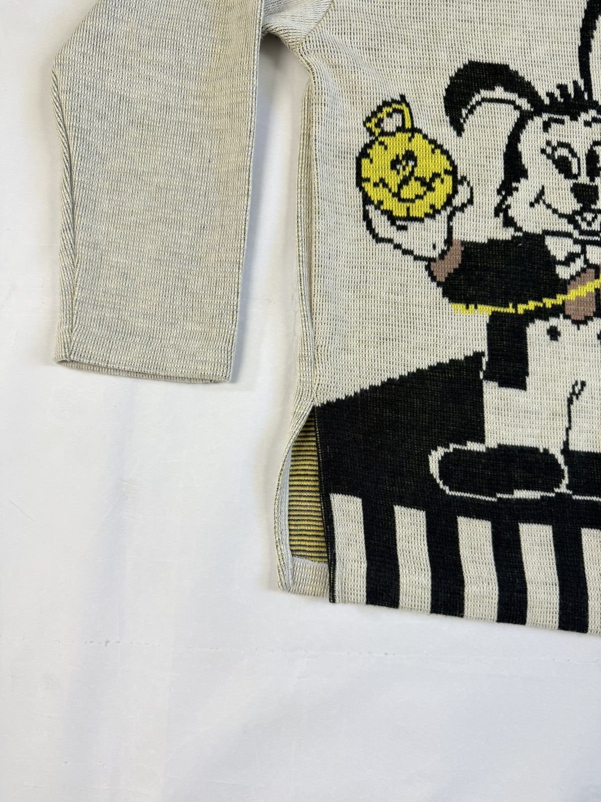 Vintage Vintage Cartoon Knit Jumper Size US M / EU 48-50 / 2 - 4 Thumbnail