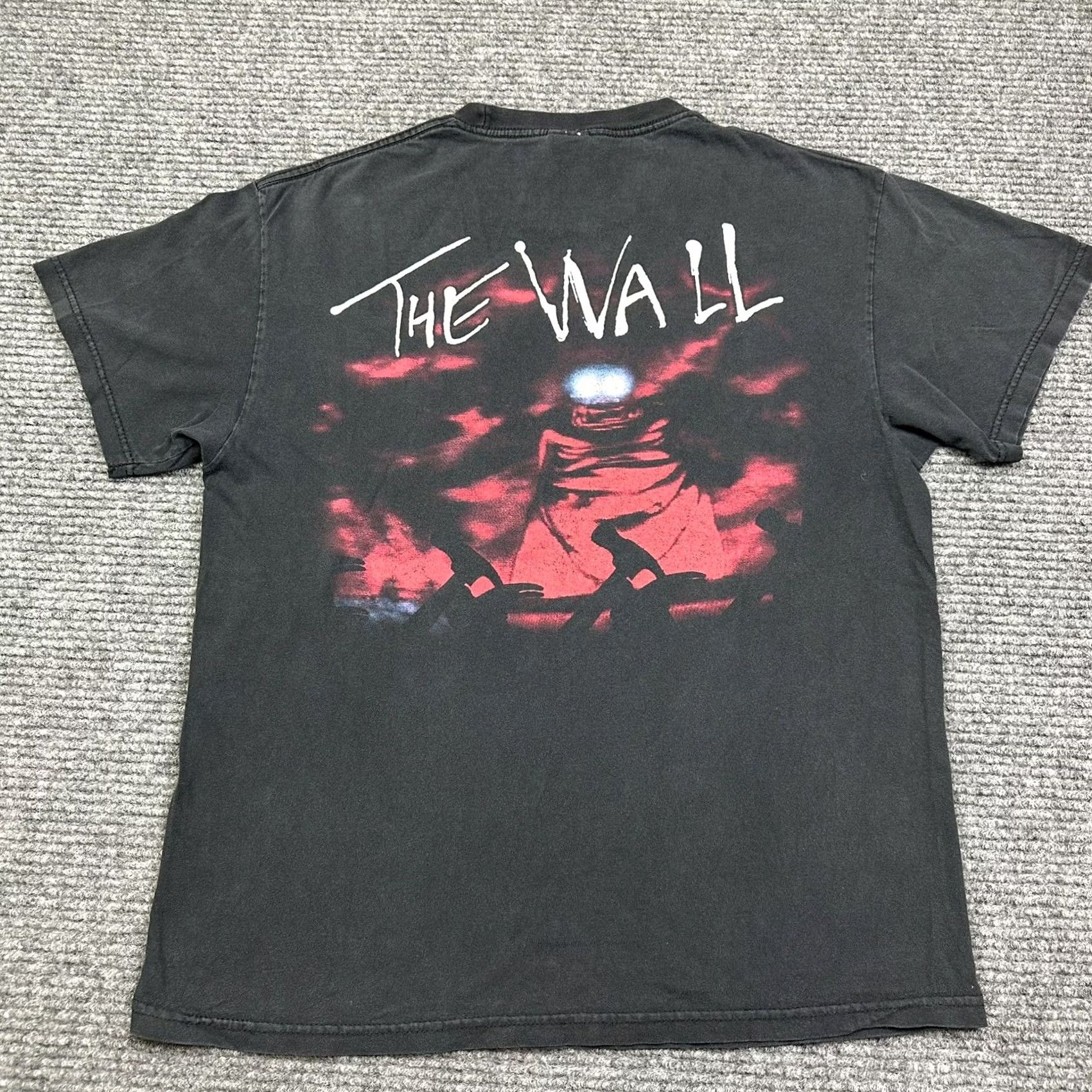 Vintage VINTAGE Pink Floyd The Wall Tennessee River 2-Sided Rock Tour T-Shirt L Mens Black Cotton Short Sleeve Crew Neck 1997 90s Music Rock Double Sided Size US L / EU 52-54 / 3 - 3 Thumbnail