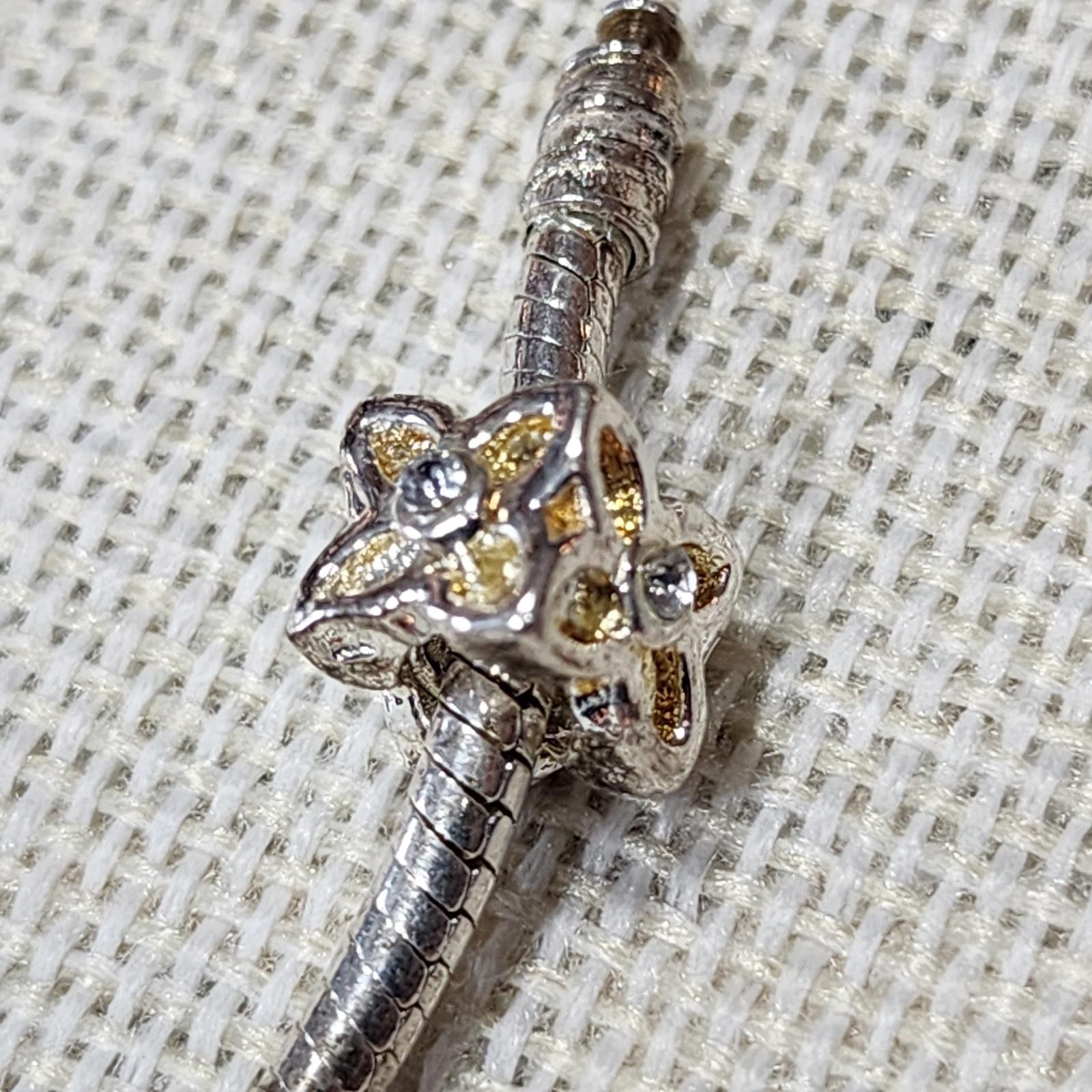 Unknown London Silver-tone Floral Design Charm Bead for Bracelets Size ONE SIZE - 5 Thumbnail