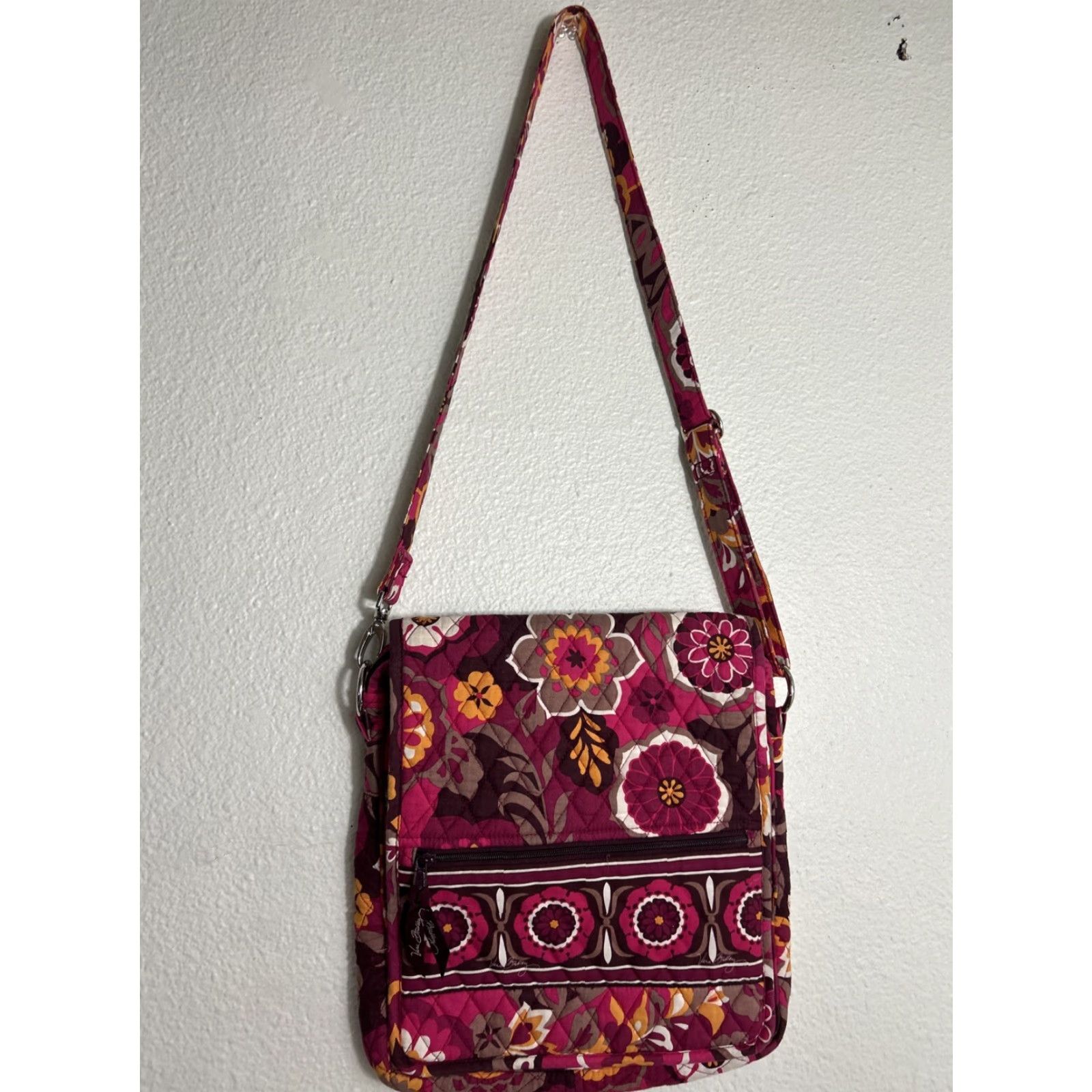Vintage Vera Bradley Floral Crossbody Bag Magenta Adjustable Strap 11x11x1 Women Crossbody Magenta Floral Cotton 11x11x1 Size ONE SIZE - 6 Thumbnail