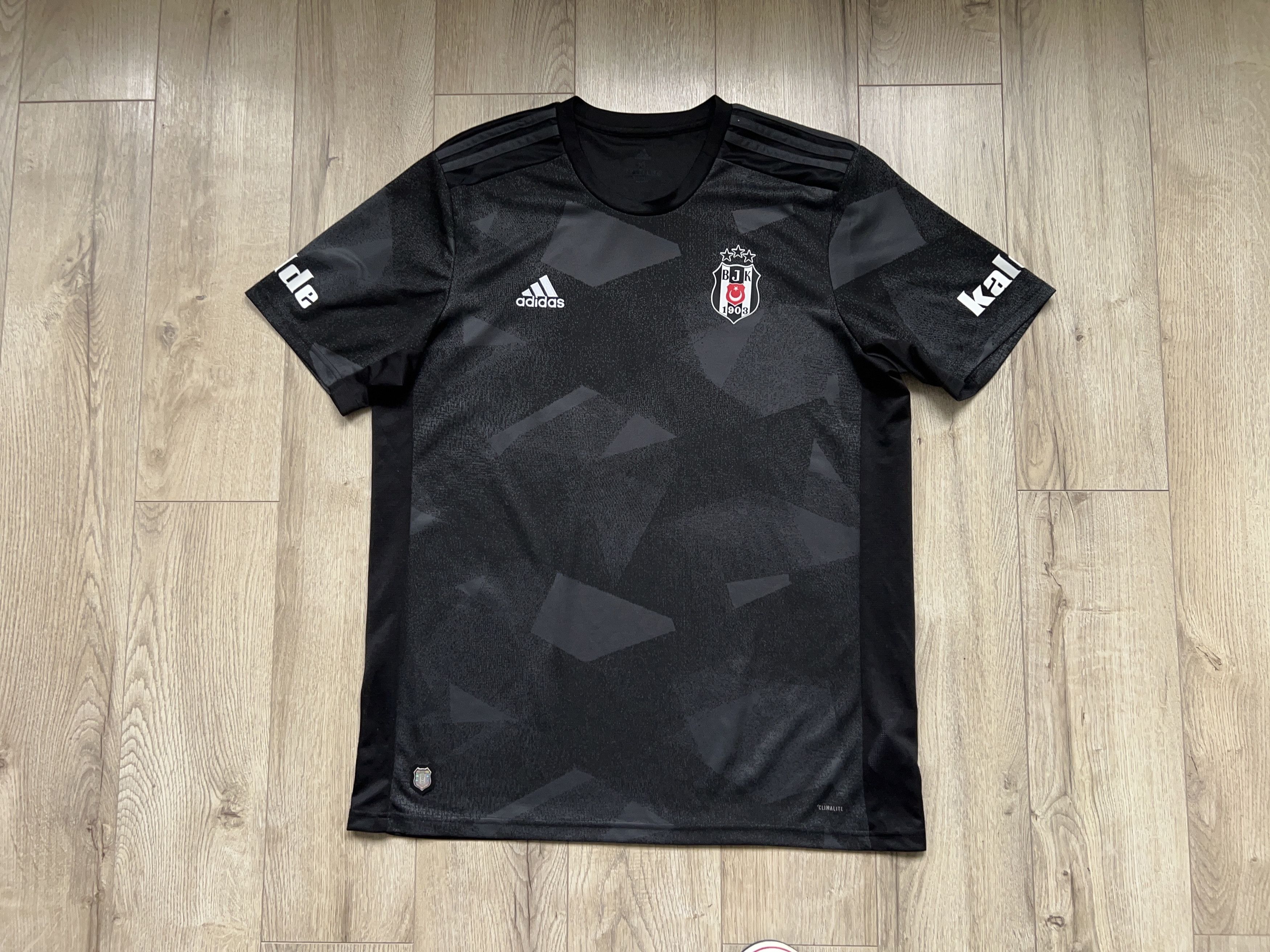 Adidas Besiktas #24 VIDA 2019 2020 Away Football Jersey Shirt Size US XL / EU 56 / 4 - 5 Thumbnail