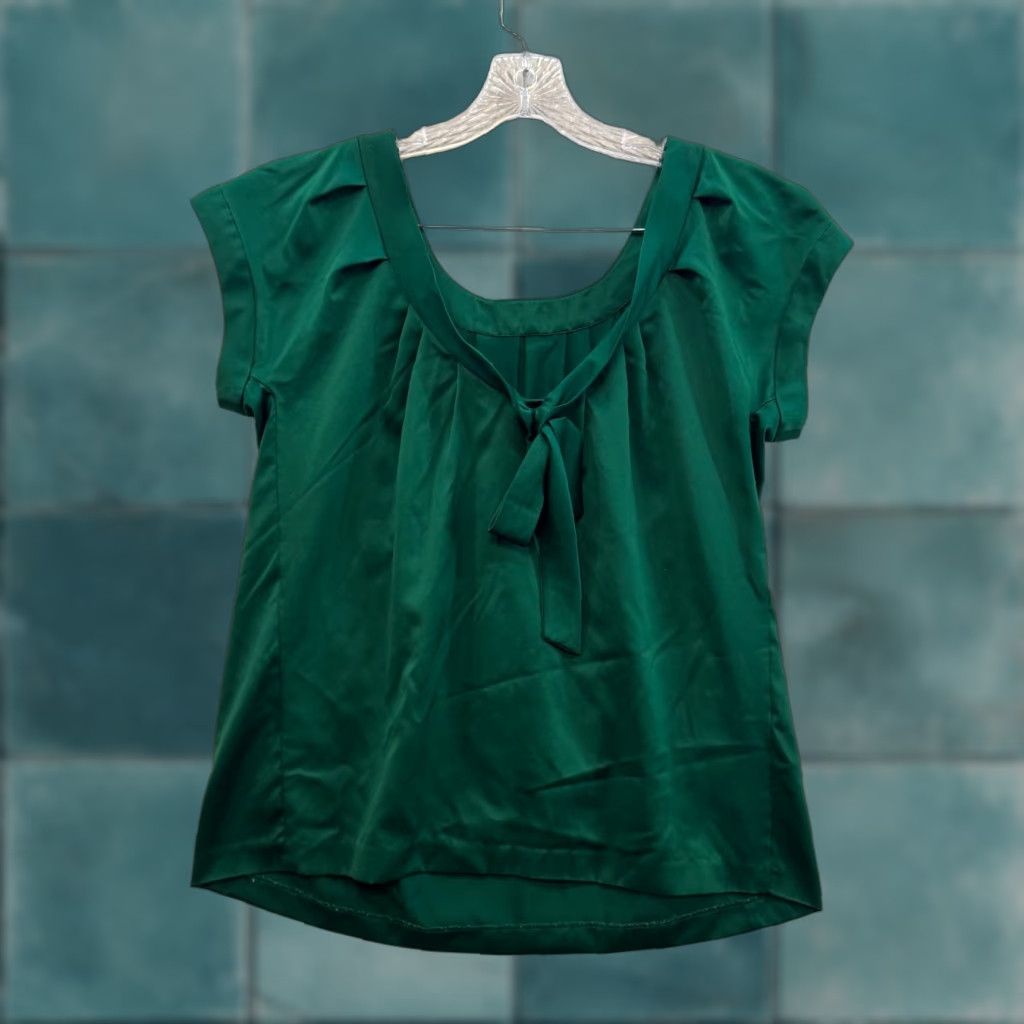 Banana Republic VINTAGE Banana Republic Y2K Emerald Green Satin Top Shirt Cap Sleeve Tie Bow Medium Green Womens Size M / US 6-8 / IT 42-44 - 1 Thumbnail