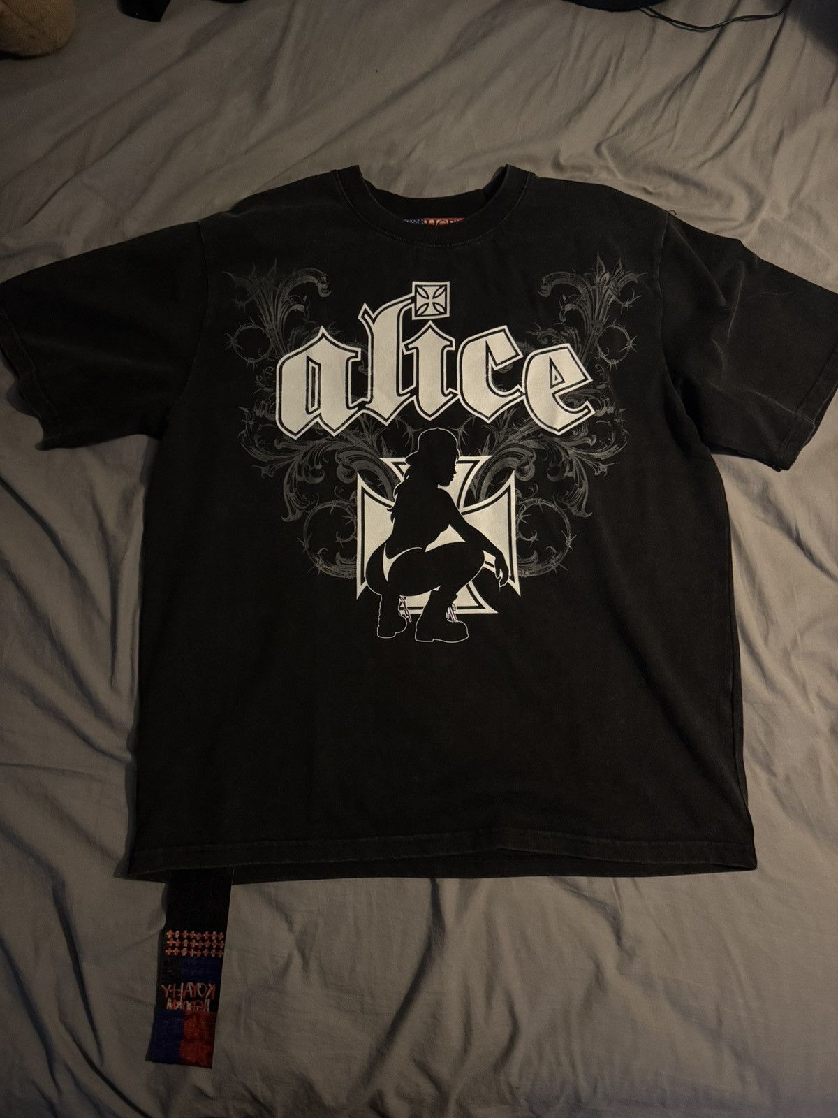 Alice Hollywood Alice Hollywood Tee Shirt M(Like L) Size US M / EU 48-50 / 2 - 1 Thumbnail