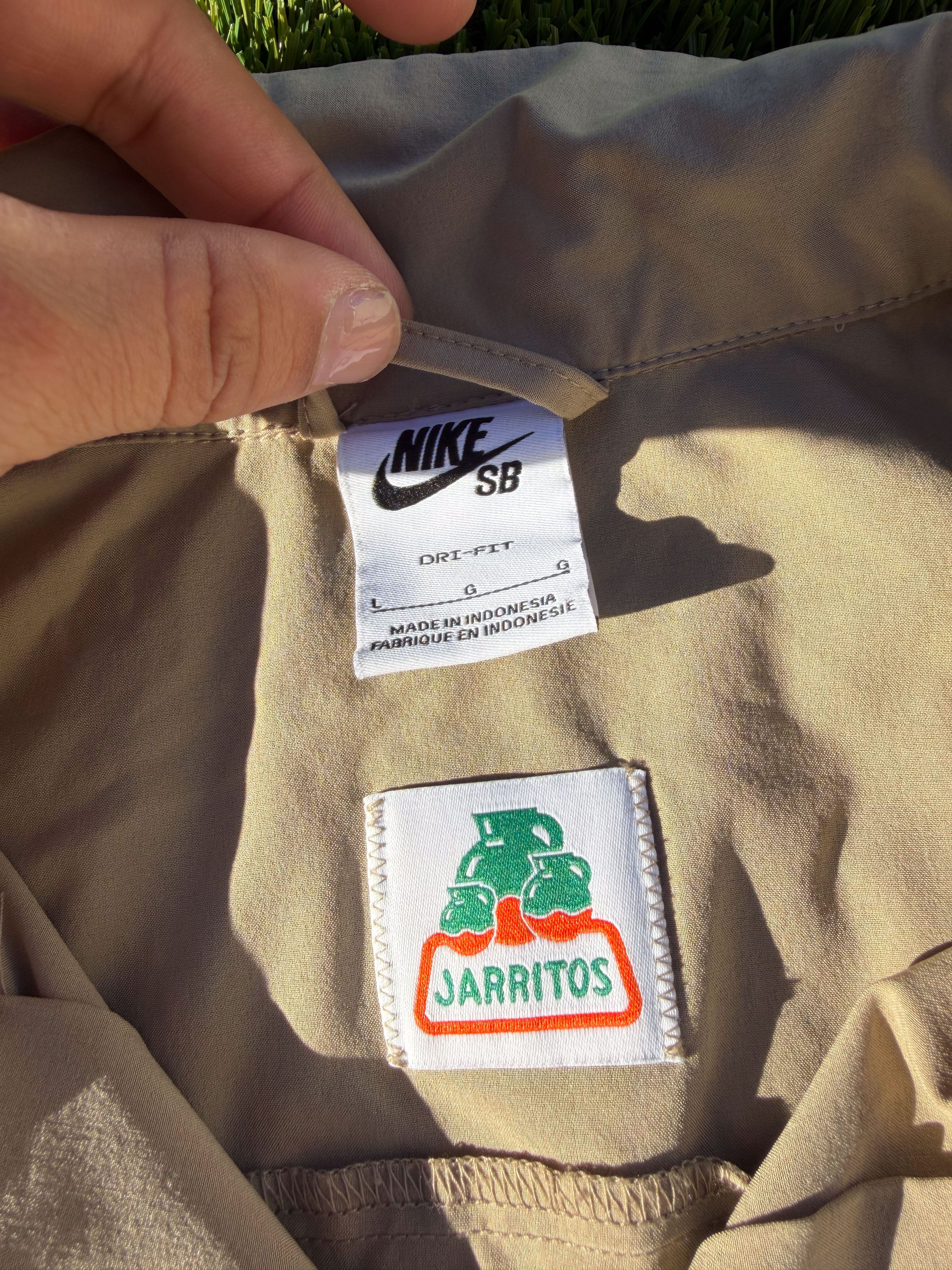 Nike Nike X Jarritos Shirt Size US L / EU 52-54 / 3 - 3 Thumbnail