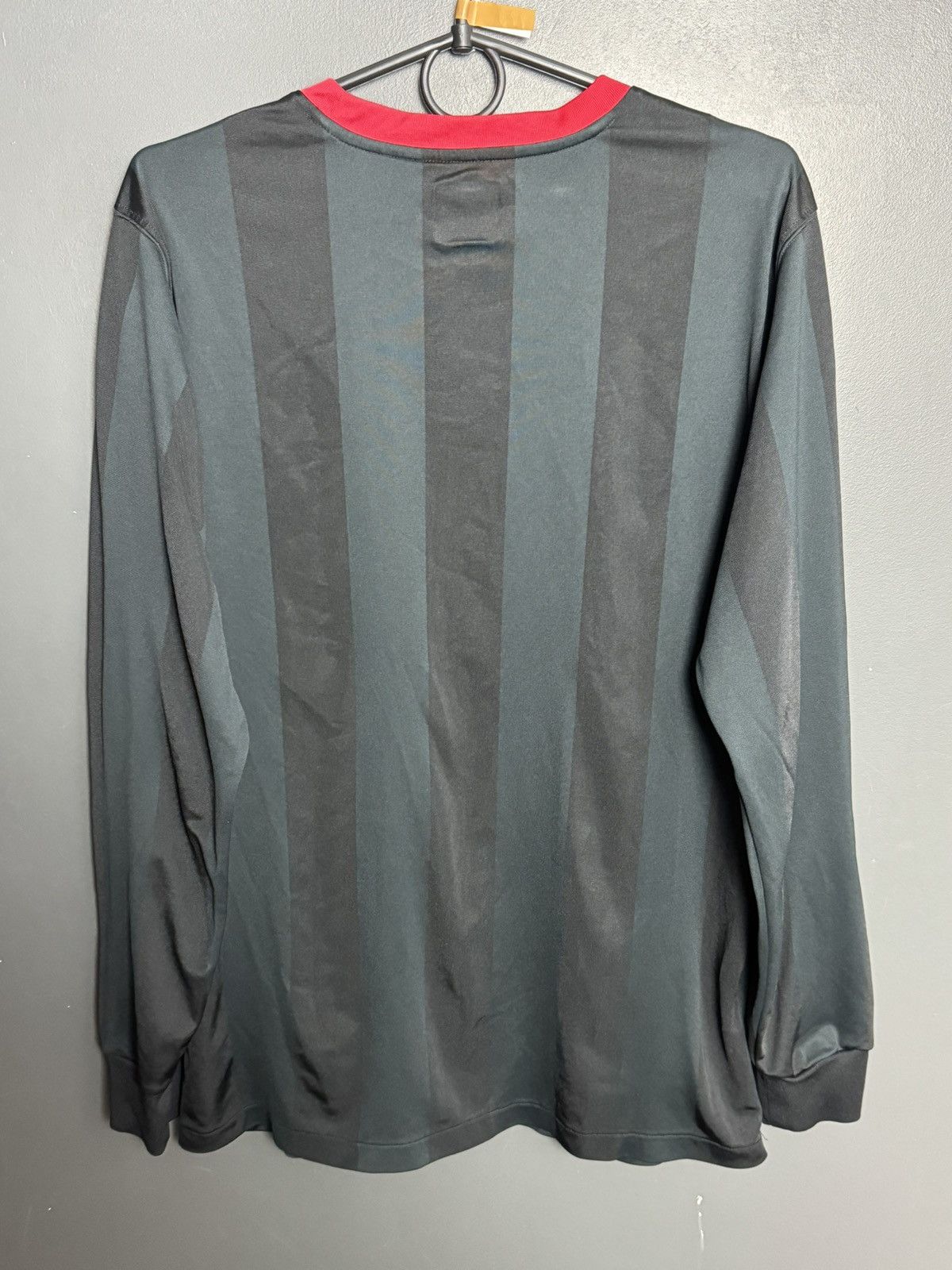 Umbro Southampton 10/11 Away Football Long Sleeve Jersey Size US M / EU 48-50 / 2 - 2 Thumbnail