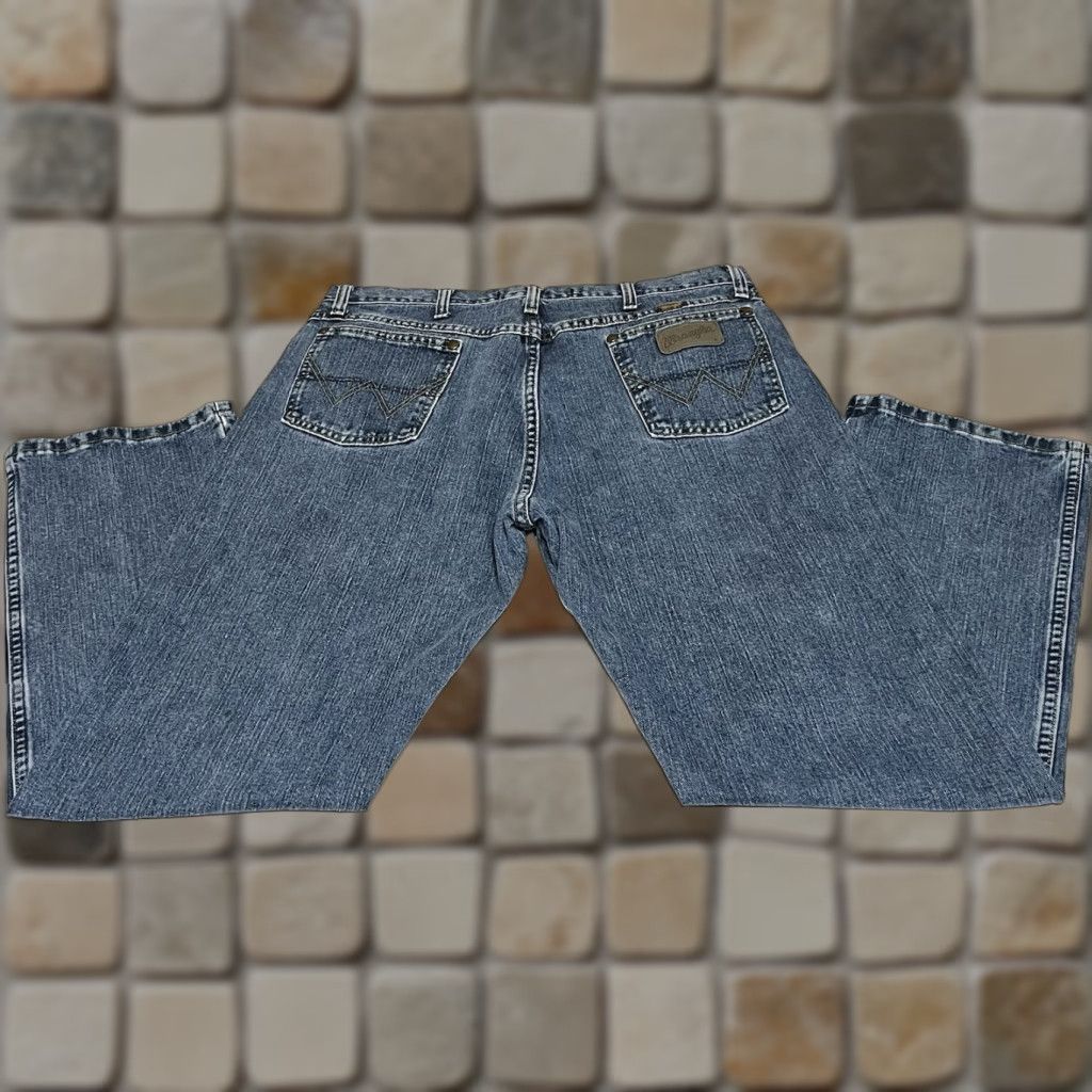 Wrangler VINTAGE Wrangler Jeans George Strait Cowboy Cut 34x29 Jeans Mens Regular Straight Denim Blue 5-Pocket Belt Loops Cowboy Theme Size US 34 / EU 50 - 1 Thumbnail