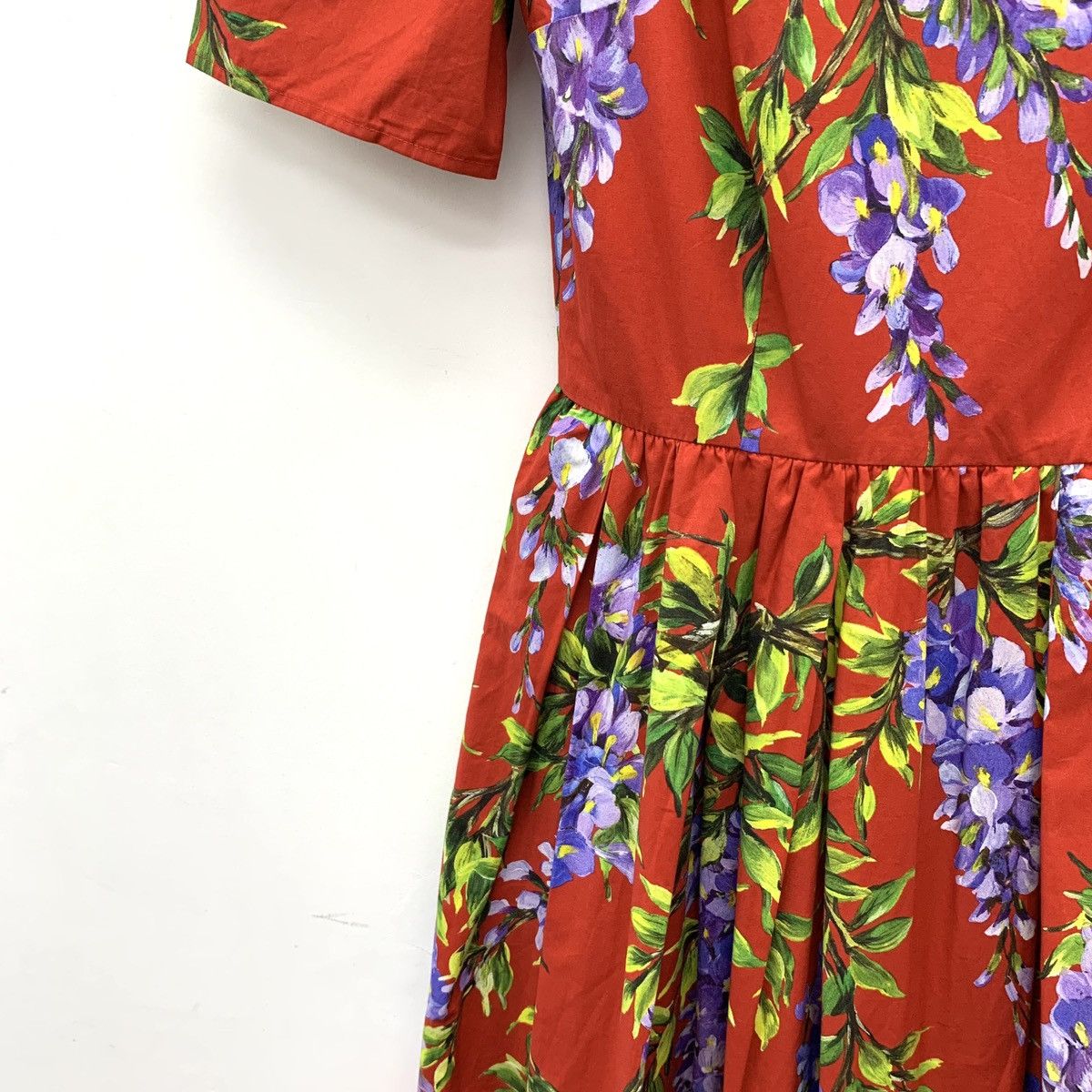 Dolce & Gabbana Dolce & Gabbana Red Floral Printed Short Sleeve Dress K26WX Size M / US 6-8 / IT 42-44 - 4 Thumbnail