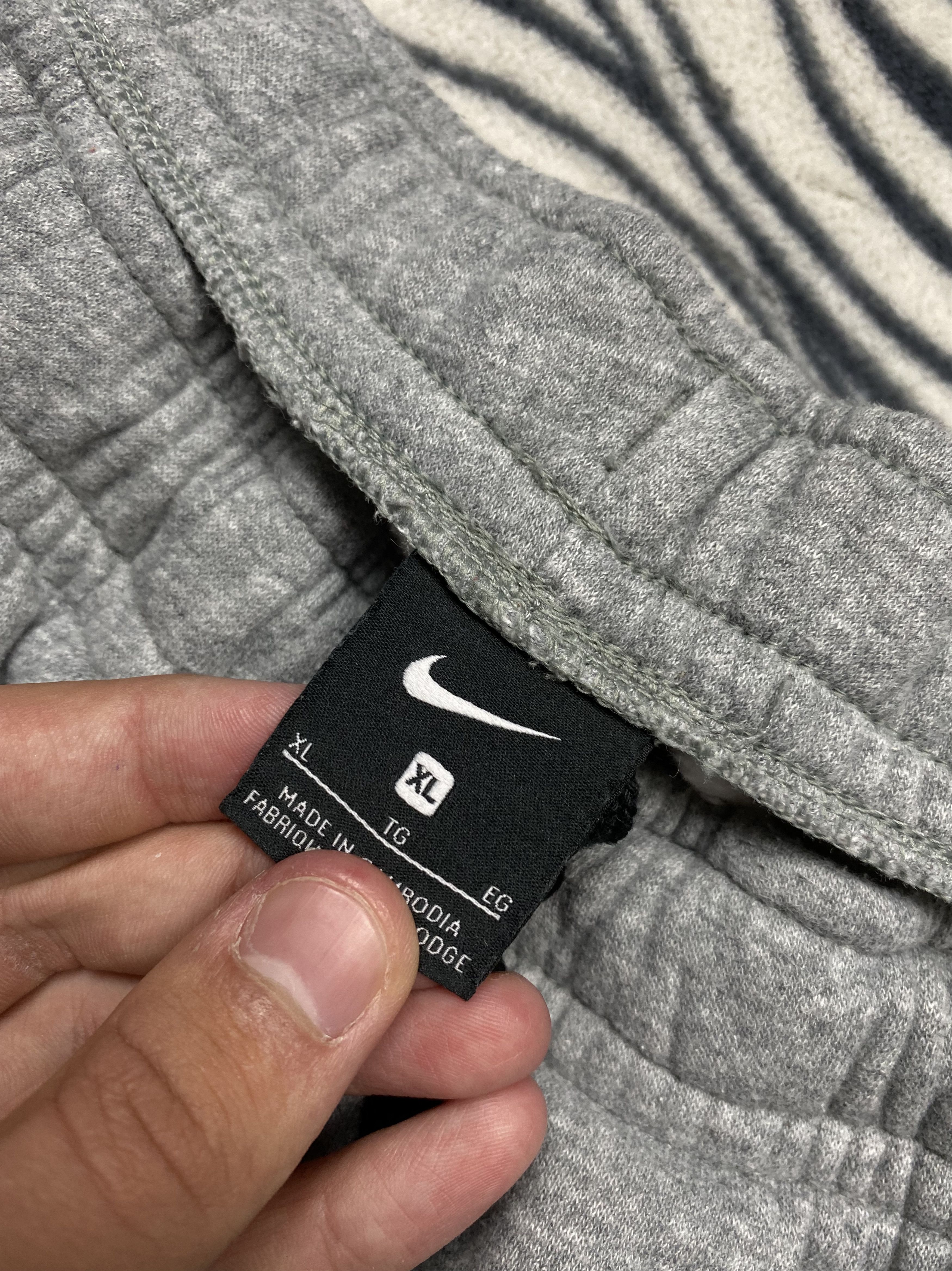 Nike Nike Mens Baggy Sweatpants Y2K Pants Size US 36 / EU 52 - 4 Thumbnail