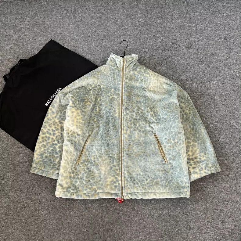 Balenciaga Balenciaga Leopard Fleece Jacket 24 - dmc Size US S / EU 44-46 / 1 - 1 Thumbnail