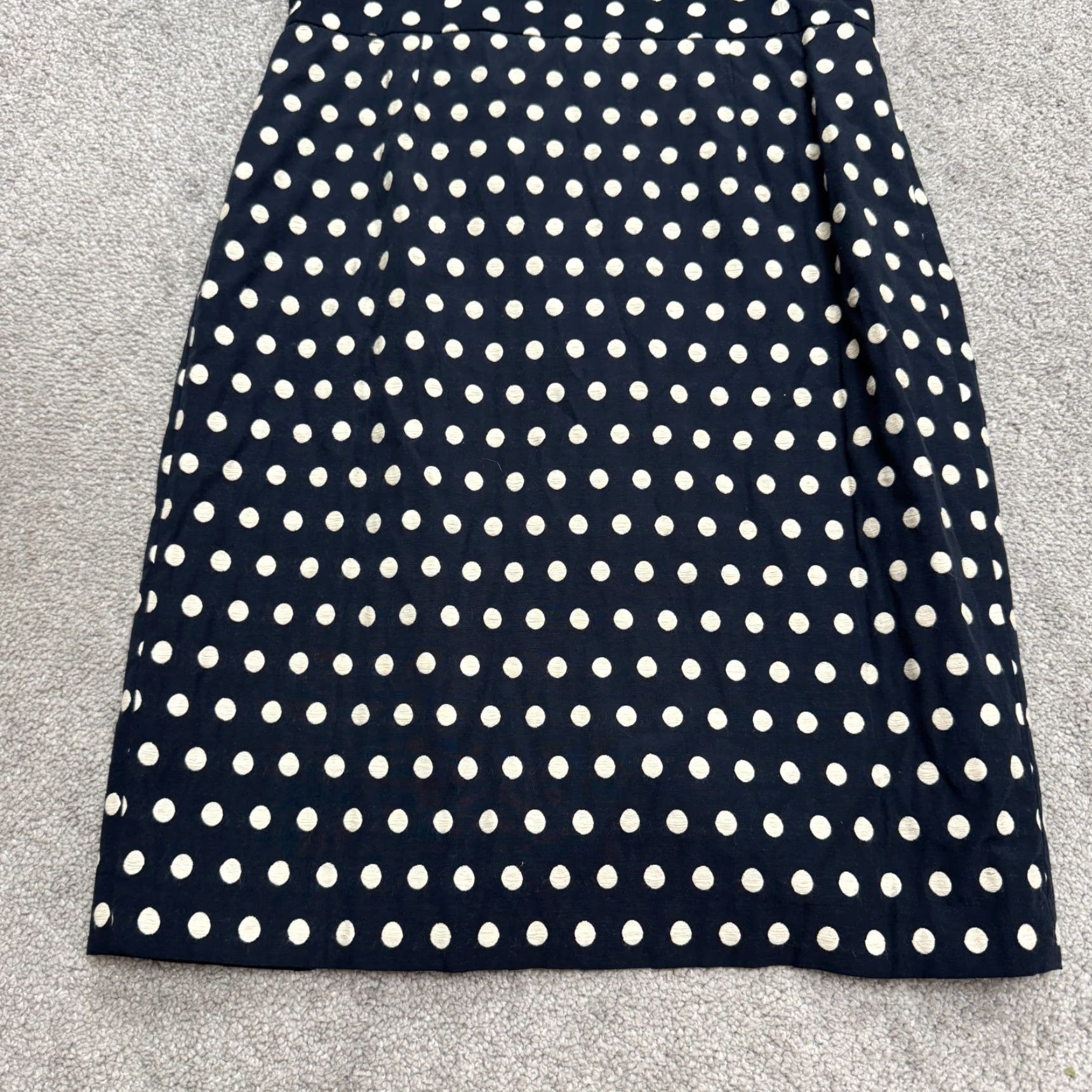 Banana Republic Banana Republic Polka Dot Midi Sheath Dress Women 4 Navy White Cap Sleeve V-Neck Size S / US 4 / IT 40 - 6 Thumbnail