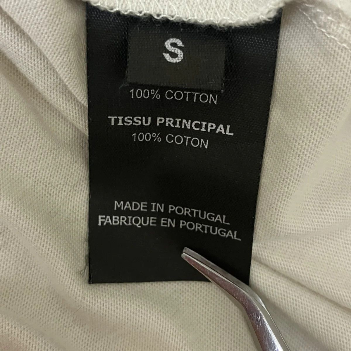 Vetements "TUESDAY" Drop Shoulder Tee Size US S / EU 44-46 / 1 - 4 Thumbnail