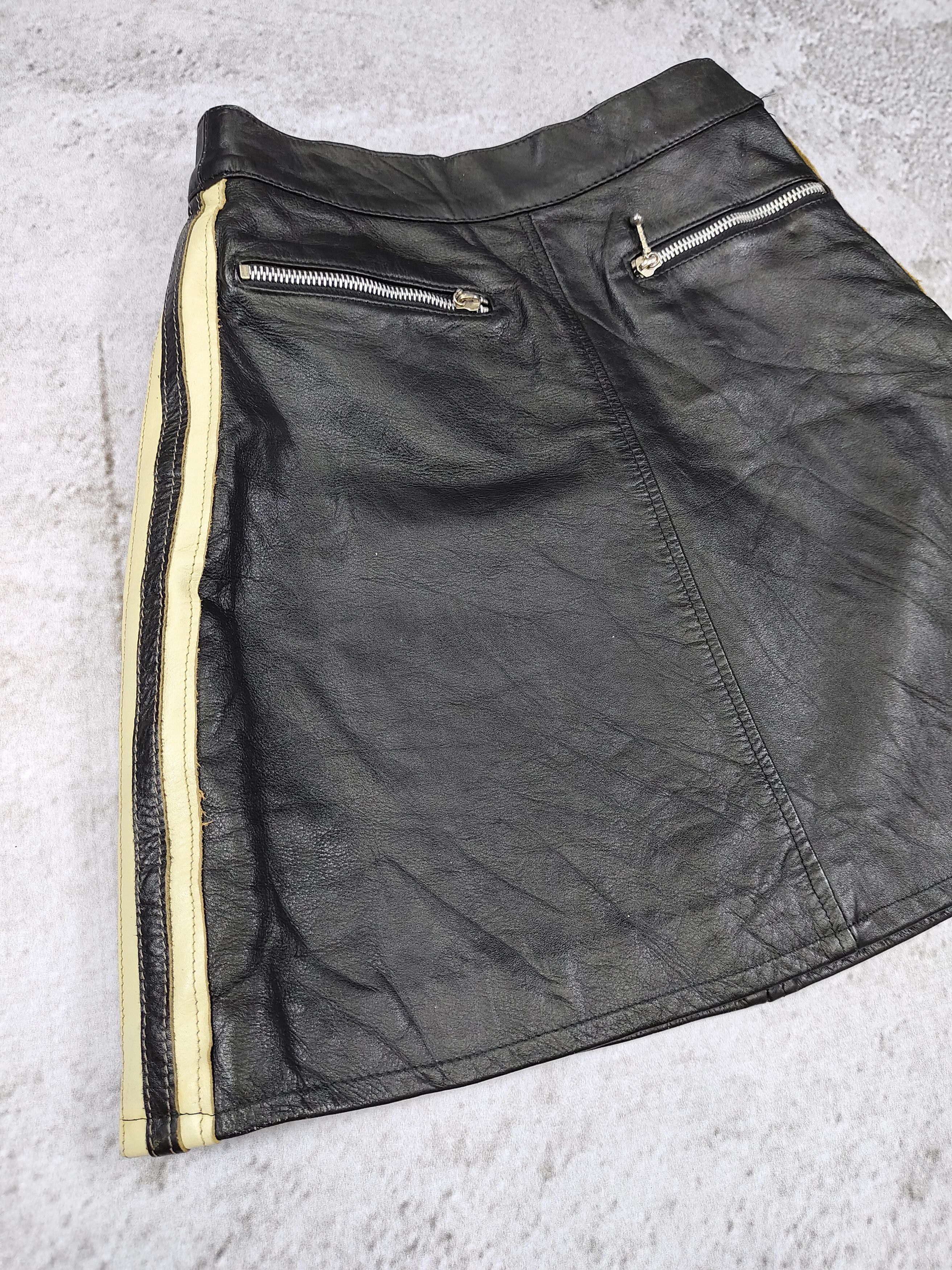 Morgan De Toi 00s Morgan De toi- Y2K Biker Stripe Side Leather Mini Skirt Size 27" / US 4 / IT 40 - 4 Thumbnail