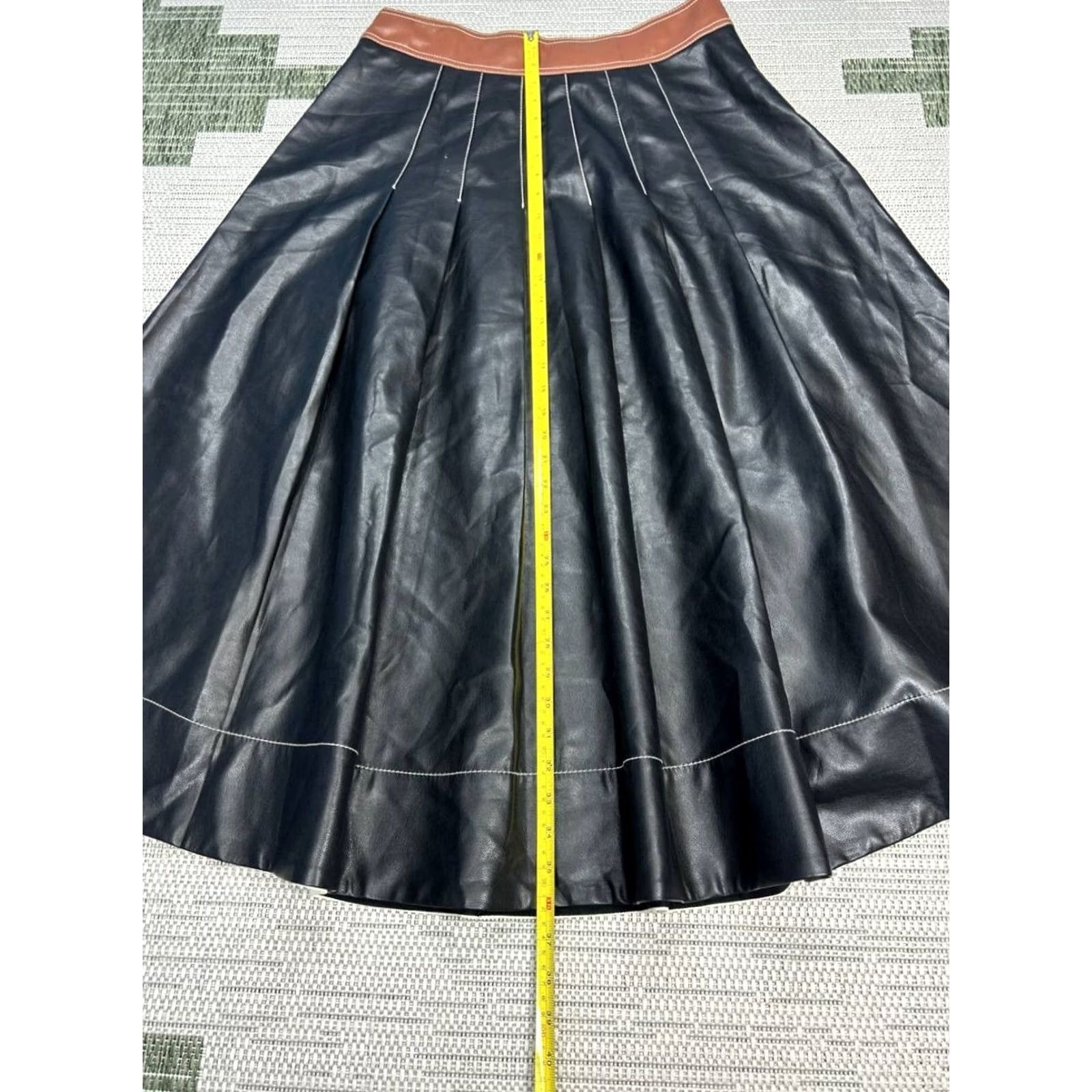 Anthropologie Anthropologie Skirt Womens 12P Black Colorblock Faux Leather Maxi Side Zip Midi? Size 34" / US 12 / IT 48 - 3 Thumbnail