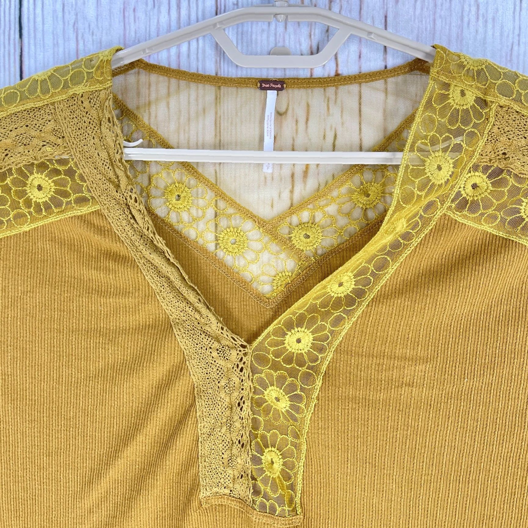 Free People Free People Top Shirt S Mustard Brown V-Neck Long Sleeve Lace Trim Boho Shirt Womens long sleeve casual pullOver lightweight B Size S / US 4 / IT 40 - 2 Thumbnail