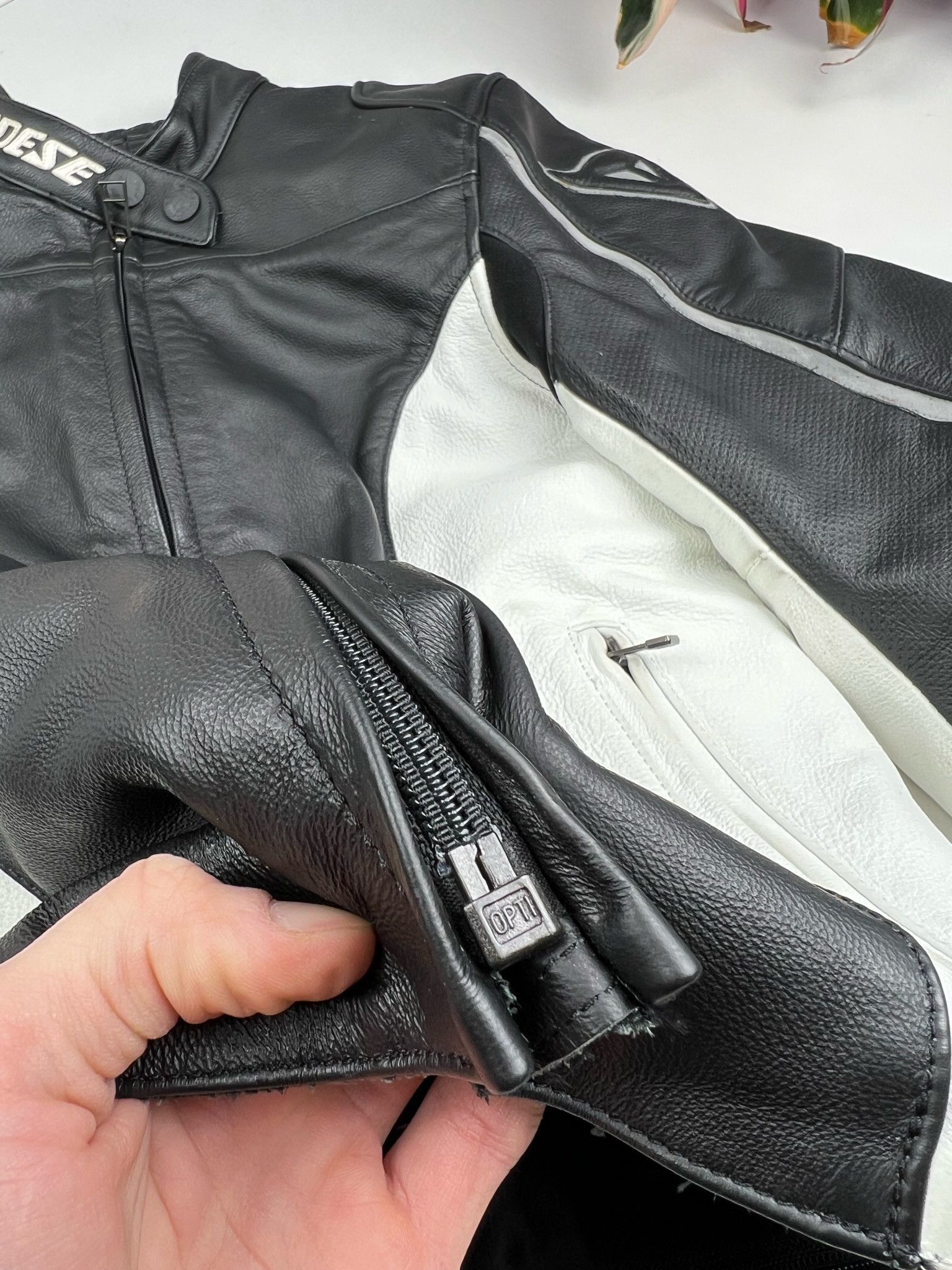 Dainese × Genuine Leather × Vintage Vintage Dainese Motorcycle Genuine Racing Leather Size US S / EU 44-46 / 1 - 12 Thumbnail