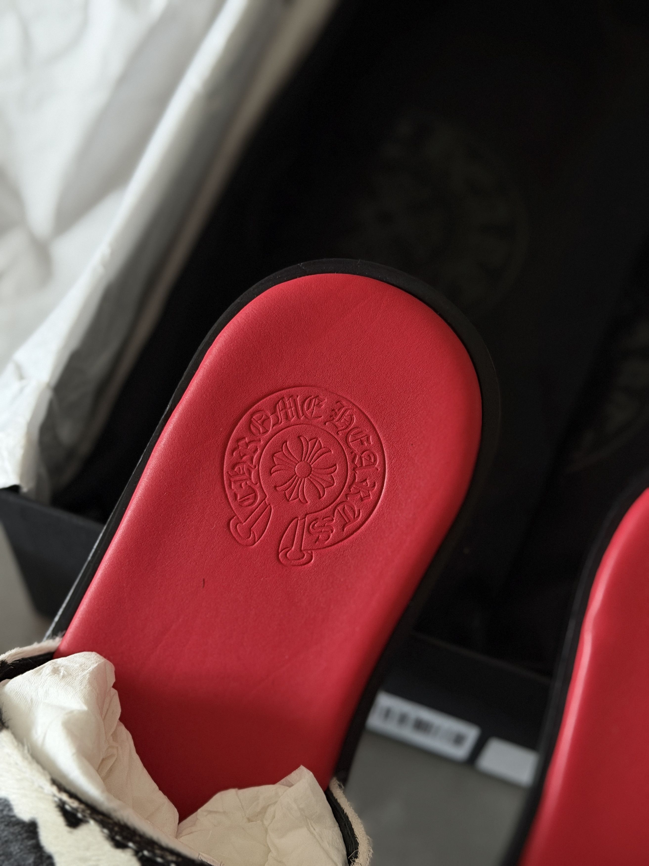 Chrome Hearts Chrome hearts Red patch cow slides Size US 7 / EU 40 - 6 Thumbnail