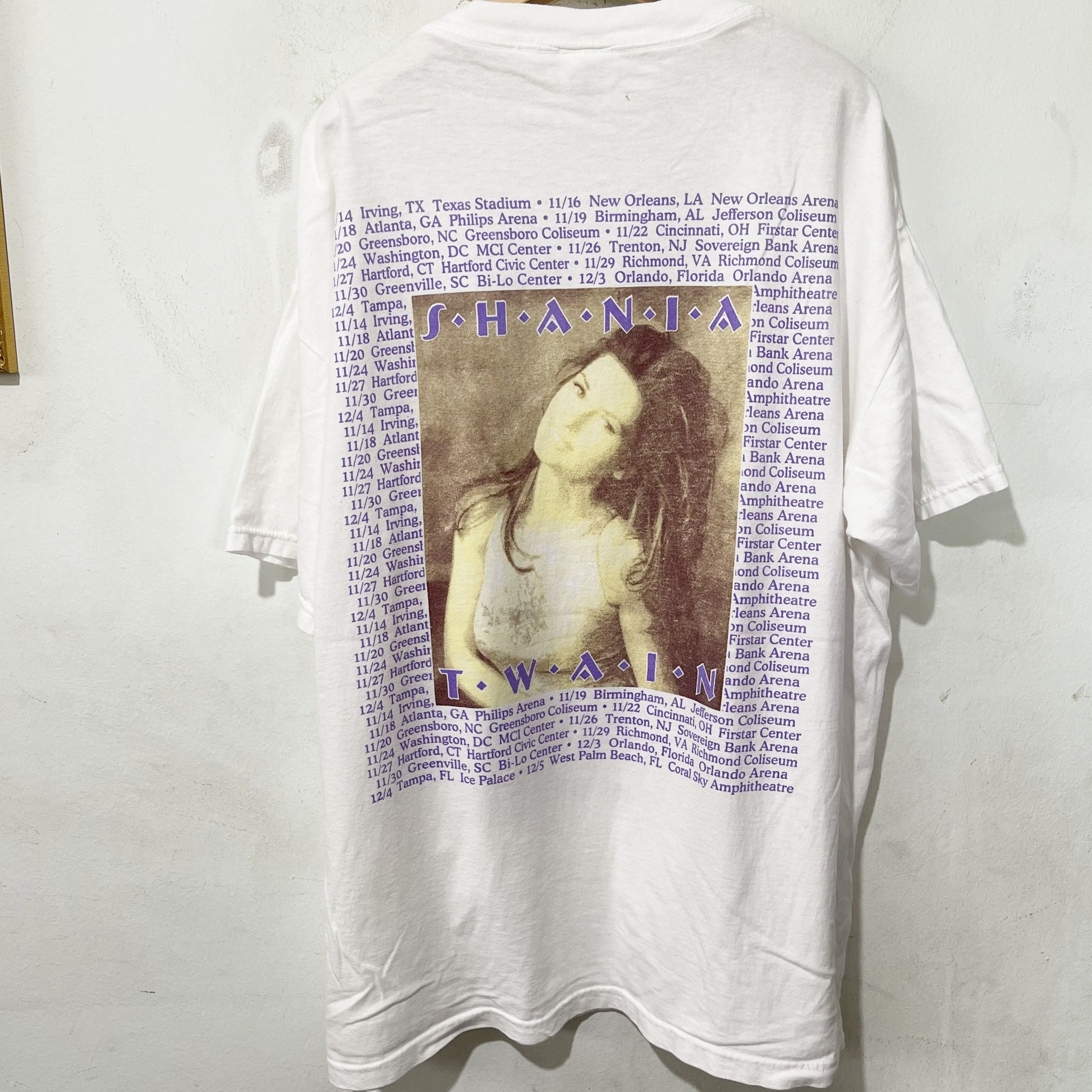 Vintage Vintage 90s Shania Twain T-Shirt Size US XL / EU 56 / 4 - 3 Thumbnail
