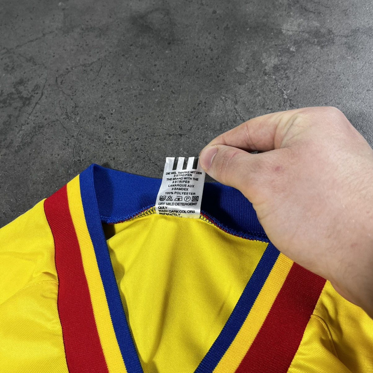 Adidas Vintage 90s Adidas Romania Retro Striped Blokecore Jersey Size US L / EU 52-54 / 3 - 8 Thumbnail
