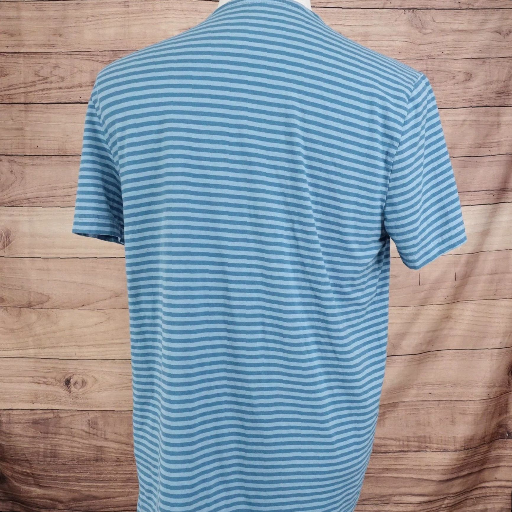 H&M H&M Shirt Men Large Blue Striped Slim Fit Short Sleeve Crewneck Cotton Spandex Jersey Size US L / EU 52-54 / 3 - 4 Thumbnail
