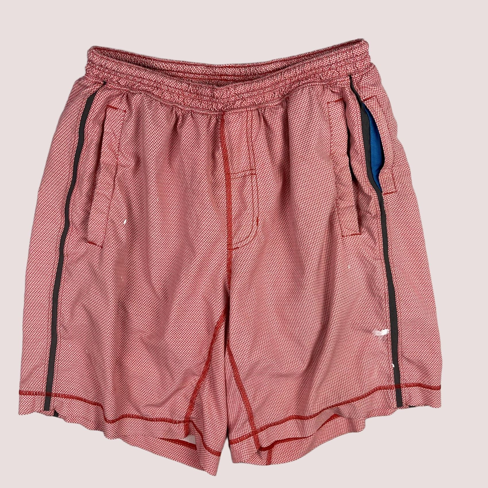 Lululemon Lululemon Athletic Shorts Mens Large Red Checkered Lined Running Reflective Size US 33 - 1 Thumbnail