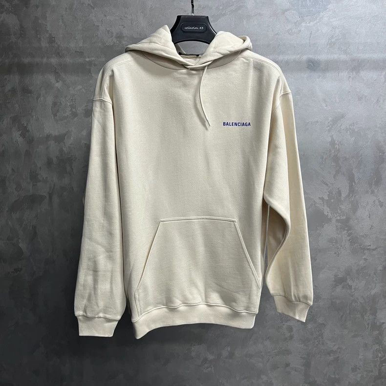 Balenciaga Balenciaga latest beige solid color fleece hooded sweatshir Size US S / EU 44-46 / 1 - 1 Thumbnail