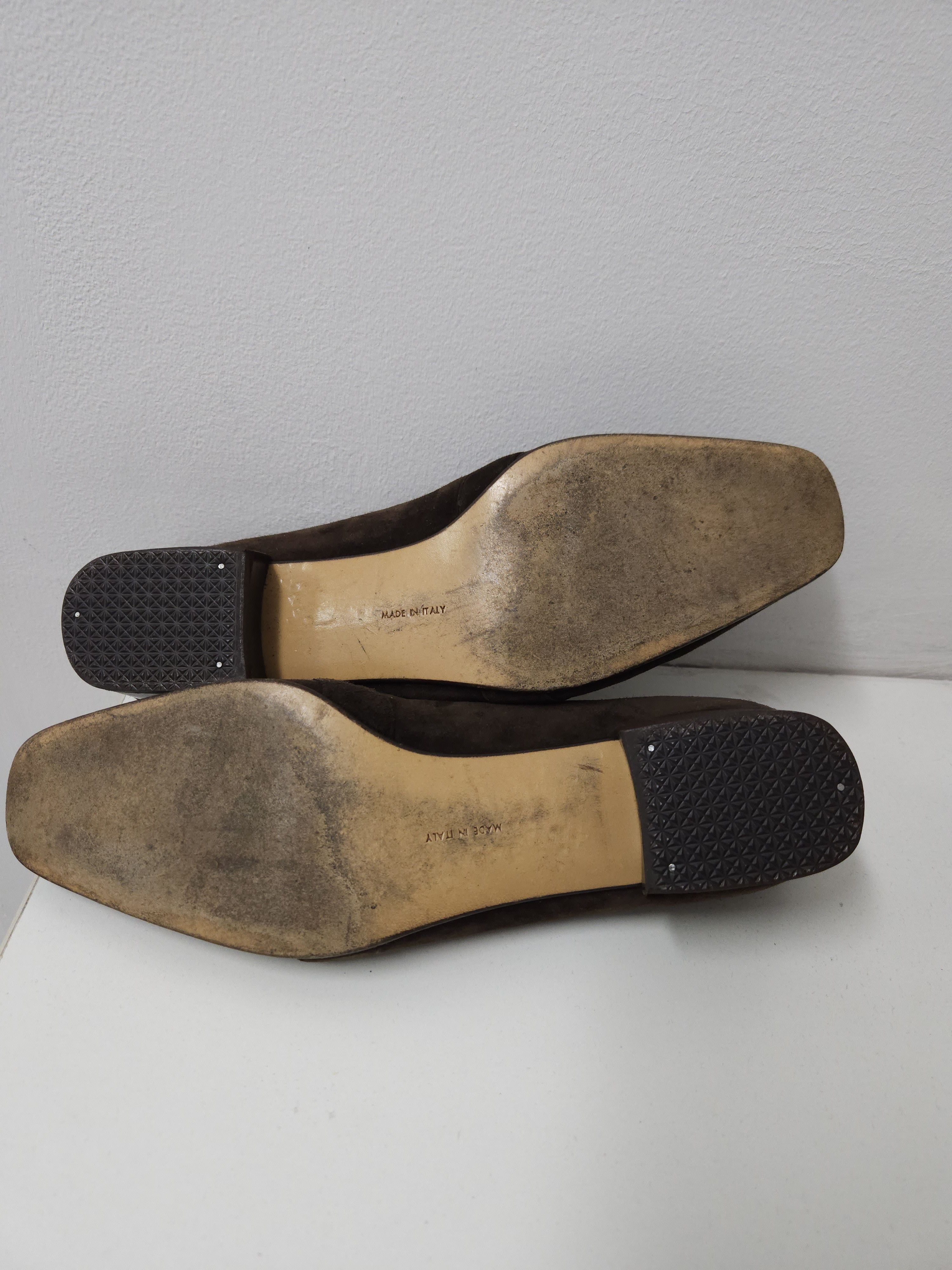 Salvatore Ferragamo Vintage Ferragamo brown suede loafers with gold hardware Size US 7 / IT 37 - 11 Thumbnail