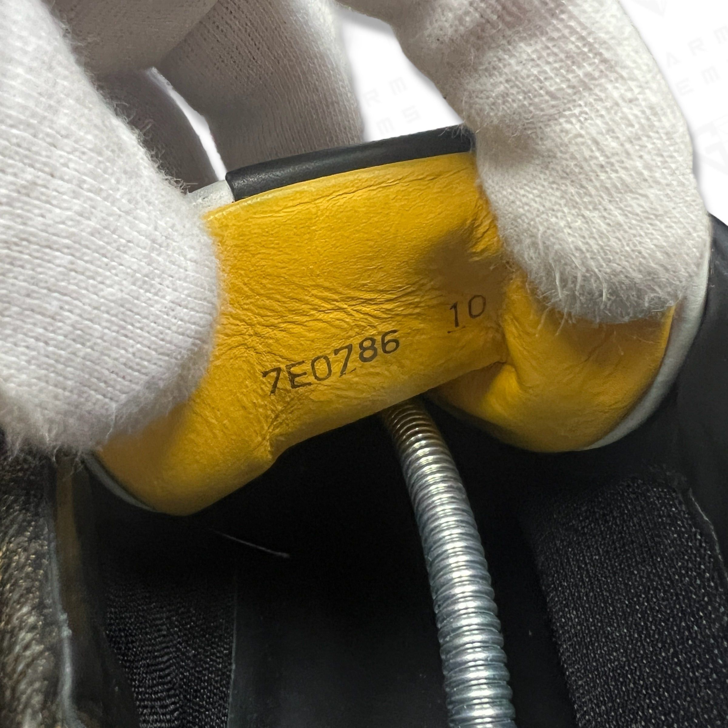 Fendi Fendi FF Monogram High Top Trainers Size US 11 / EU 44 - 10 Thumbnail