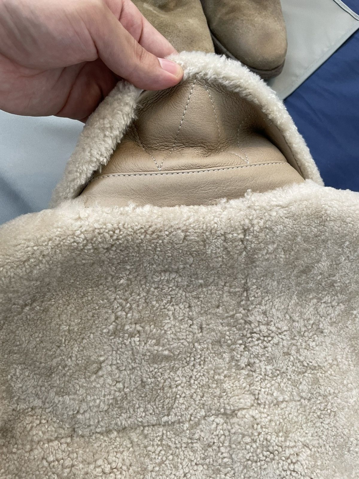 Allsaints Allsaints Charlie Shearling Leather Bomber Jacket XS Beige Size US XS / EU 42 / 0 - 18 Thumbnail