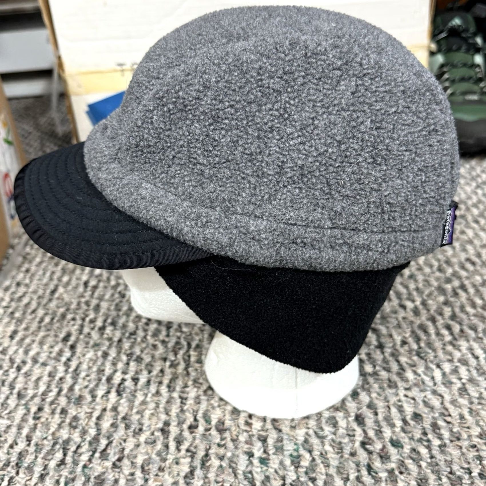 Patagonia VINTAGE Patagonia 5 Panel Hat Neck Flap Duckbill Cap Gray L Men USA 90s Outdoor Size ONE SIZE - 3 Thumbnail