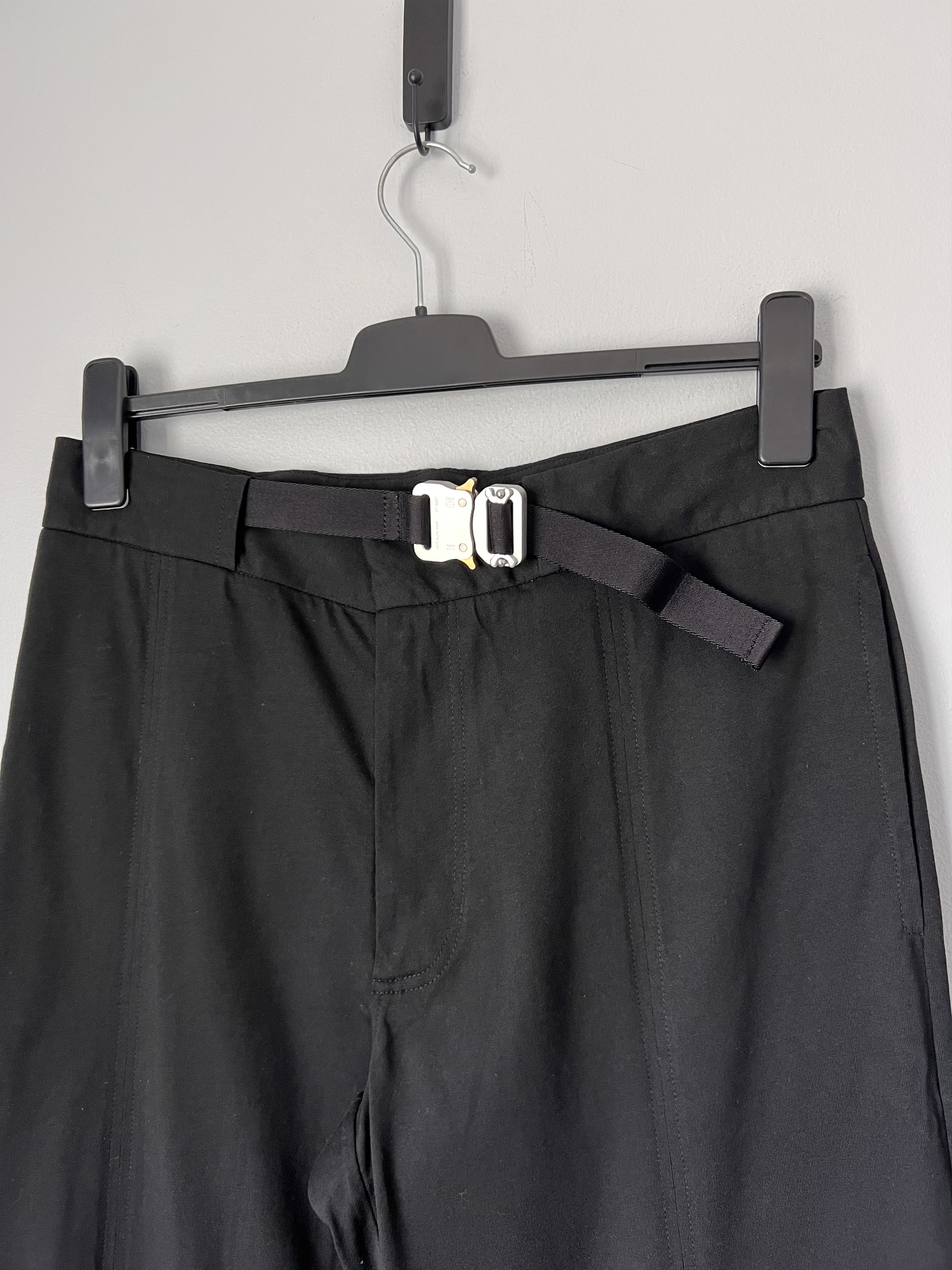 1017 ALYX 9SM 1017 Alyx 9SM Lightweight Cotton Rollercoaster Buckle Pants Size US 34 / EU 50 - 2 Thumbnail