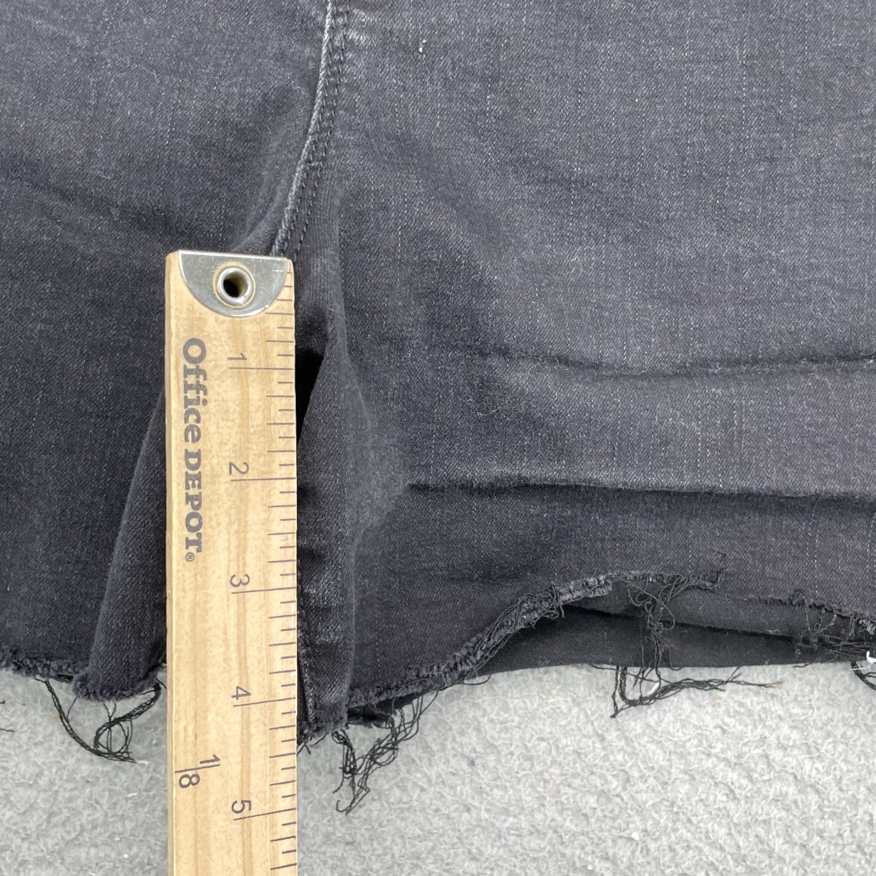 Vintage Sofia Vergara Jean Short Womens 20 Raw Hem Slim Daisy Duke 90s Rodeo Vintage N/A Size 42" / US 20 - 3 Thumbnail