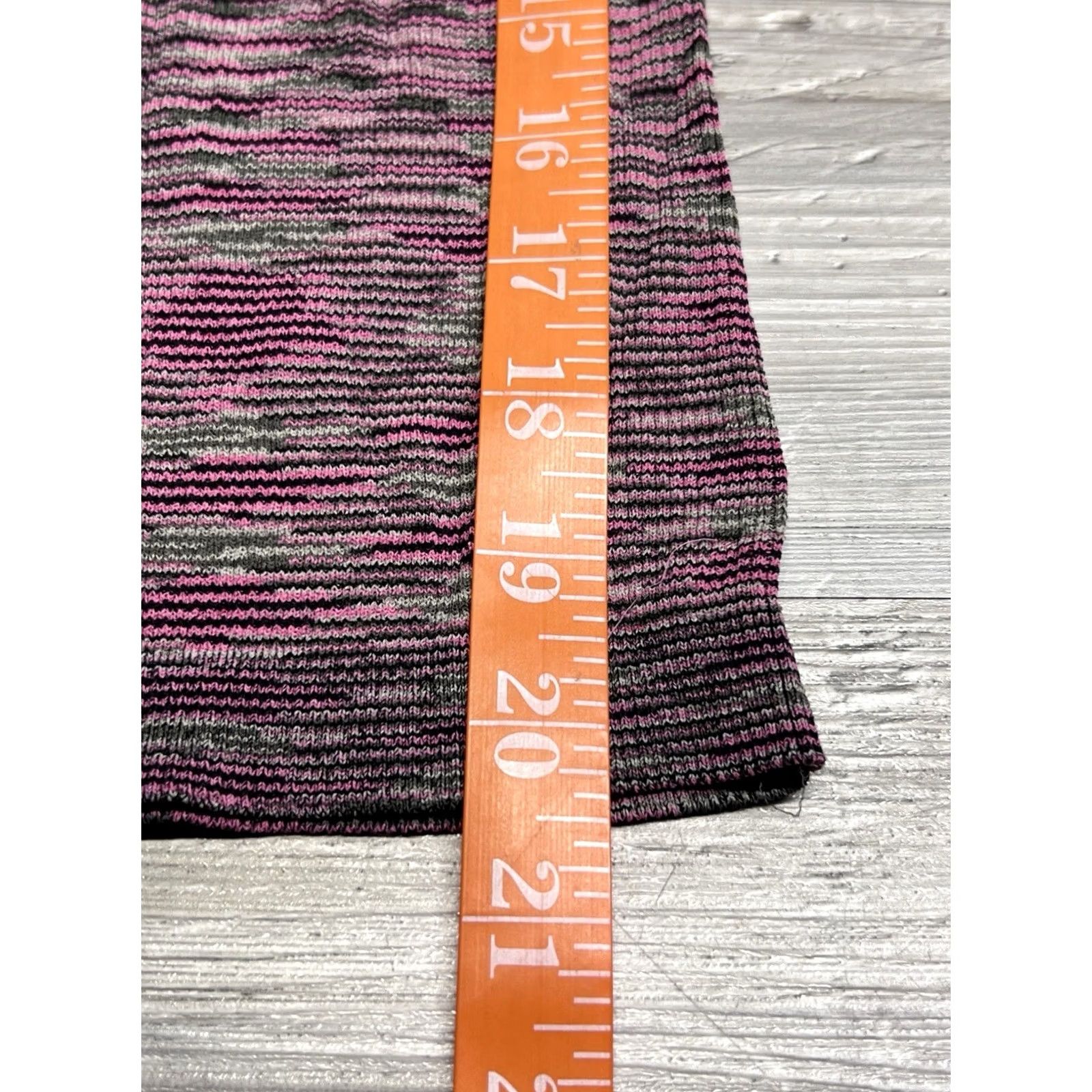 Bebe VINTAGE bebe Knit Turtleneck Top Long Sleeve Striped Aztec Pink Black Size Small sweater Womens Pullover Rhinestone Logo Size S / US 4 / IT 40 - 7 Thumbnail