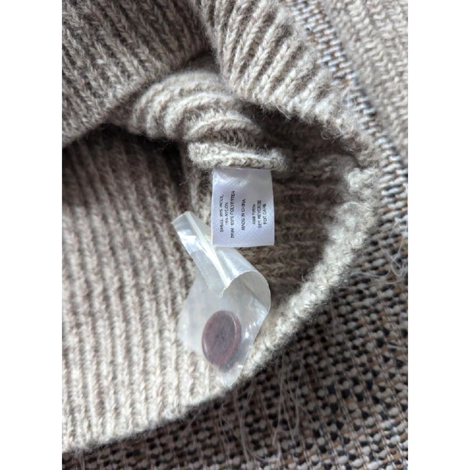 Orvis VINTAGE ORVIS chunky knit WOOL cardigan Sweater L Tan Gray Mens - Men's Wool Cardigan with Leather Patch, Long Sleeve Size US L / EU 52-54 / 3 - 5 Thumbnail