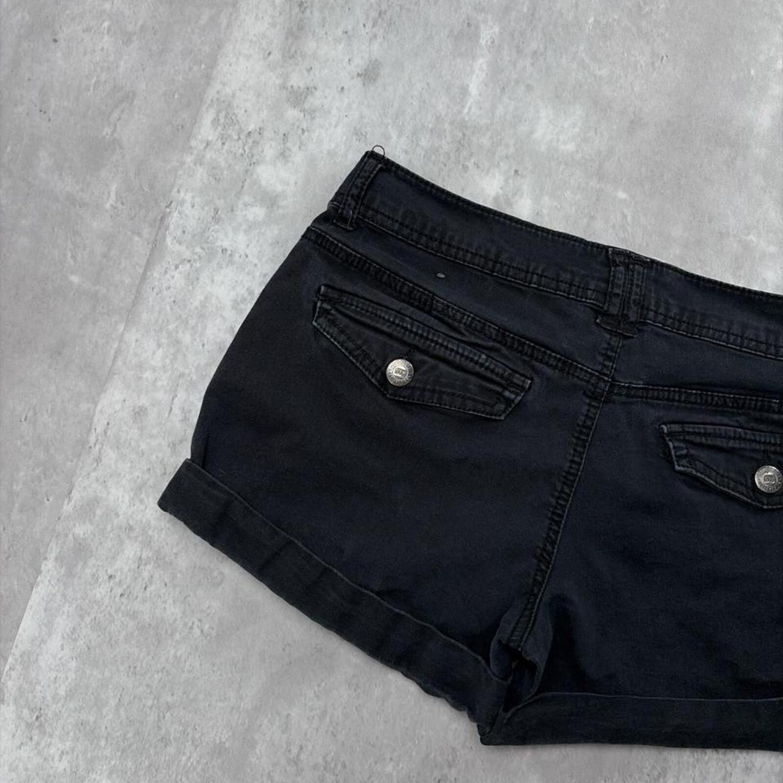 Aeropostale Y2K Black Aeropostale Grunge Gothic Mini Skater Shorts Size 27" / US 4 / IT 40 - 4 Thumbnail